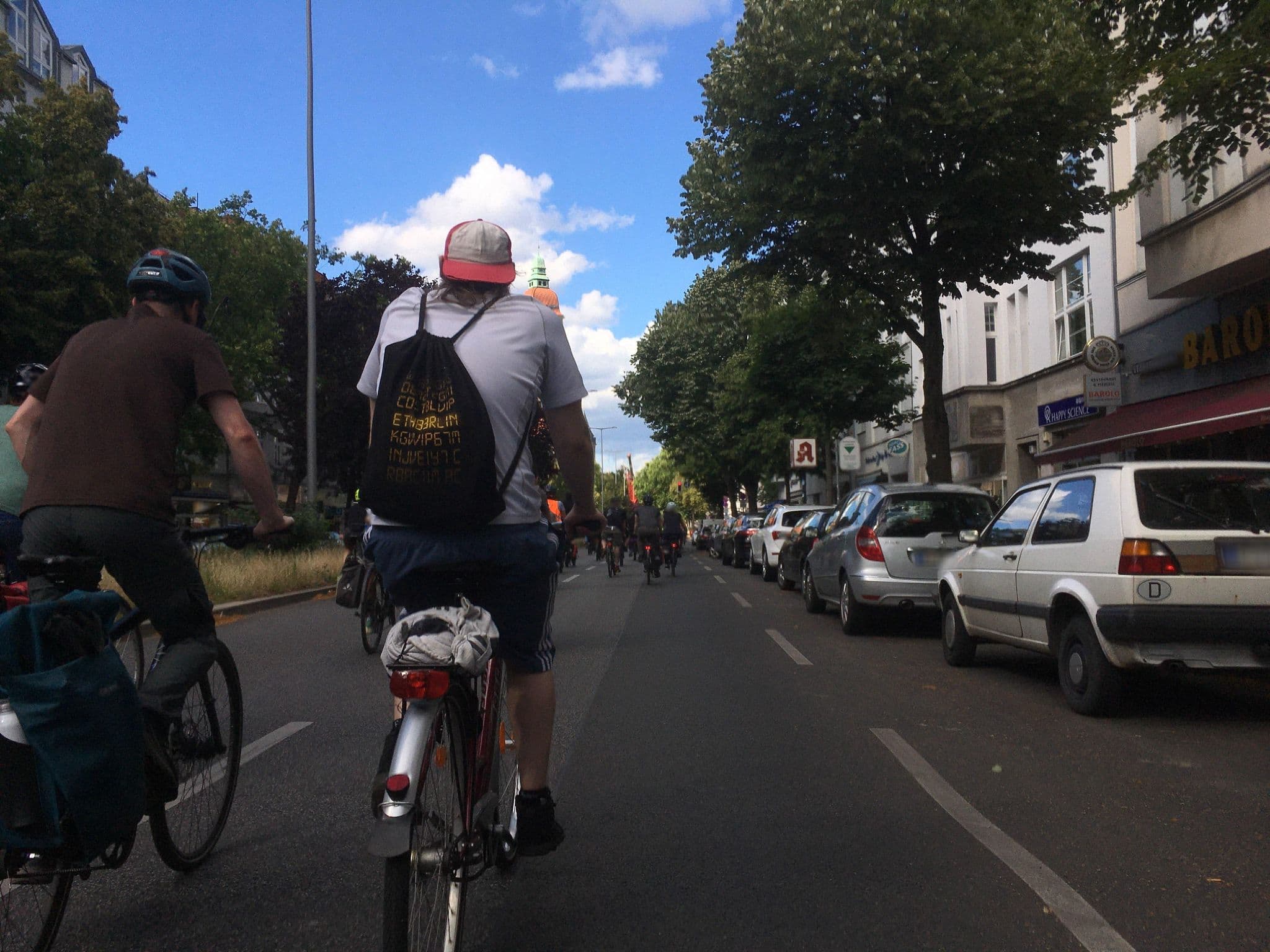 Street view near Hotel Pension Aurora, Friedenau — © carlheinz (CC BY-SA · Mapillary)