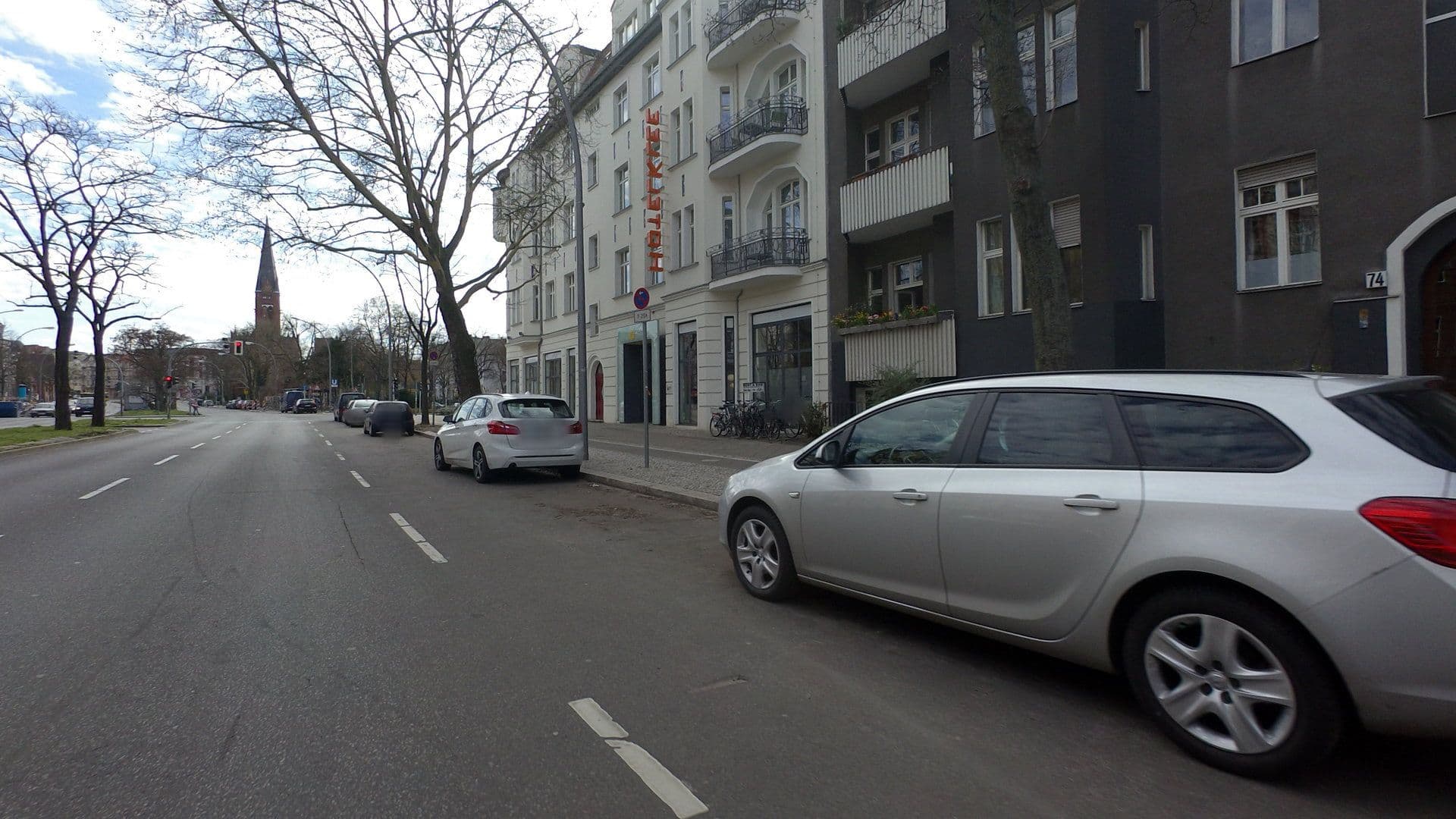 Street view near HotelKlee - Das Wellness City Hotel, Friedenau — © moenk (CC BY-SA · Mapillary)