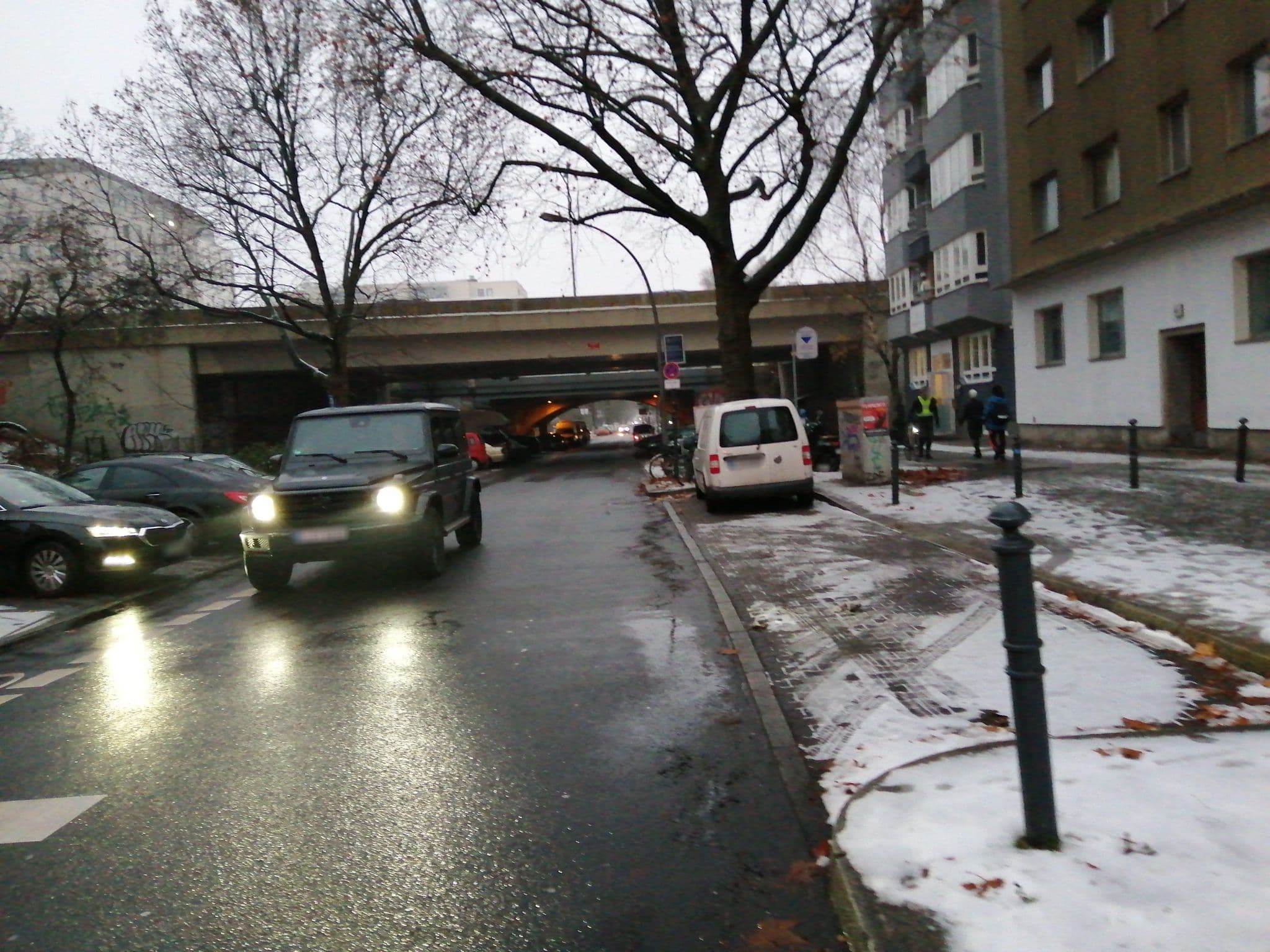 Street view near GFH Hotel Garni GmbH, Friedenau — © UrbanRepair (CC BY-SA · Mapillary)
