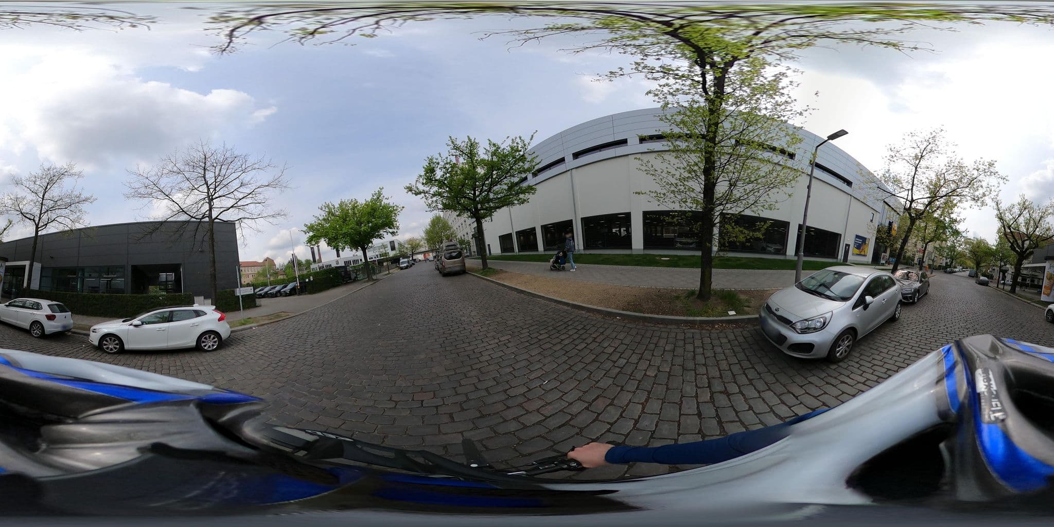 Street view near Happy Bad, Steglitz — © eserte (CC BY-SA · Mapillary)