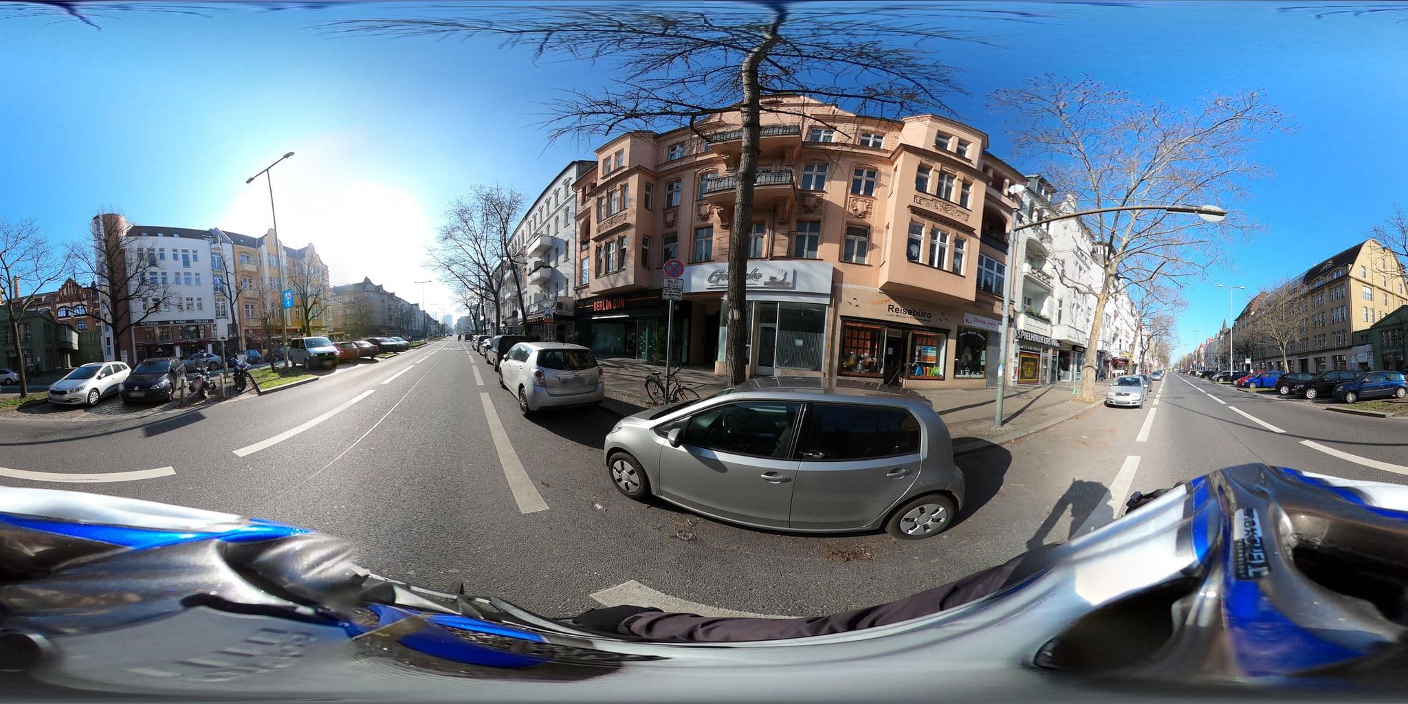 Street view near Dogsfun - little Dogs only, Friedenau — © eserte (CC BY-SA · Mapillary)