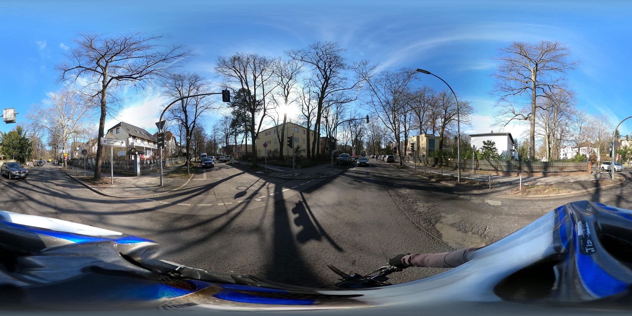 Street view near Hotel Villa Toscana Berlin, Lichterfelde — © eserte (CC BY-SA · Mapillary)