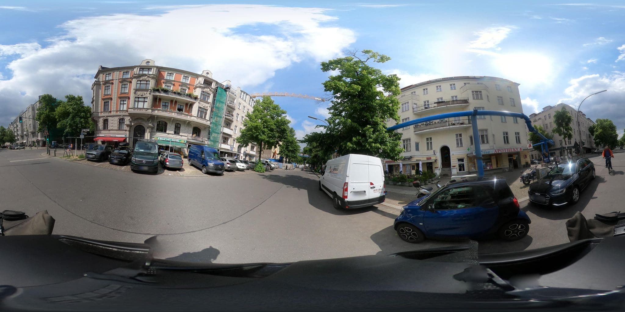 Street view near Hotel Otto Berlin, Hansaviertel — © mlvln (CC BY-SA · Mapillary)