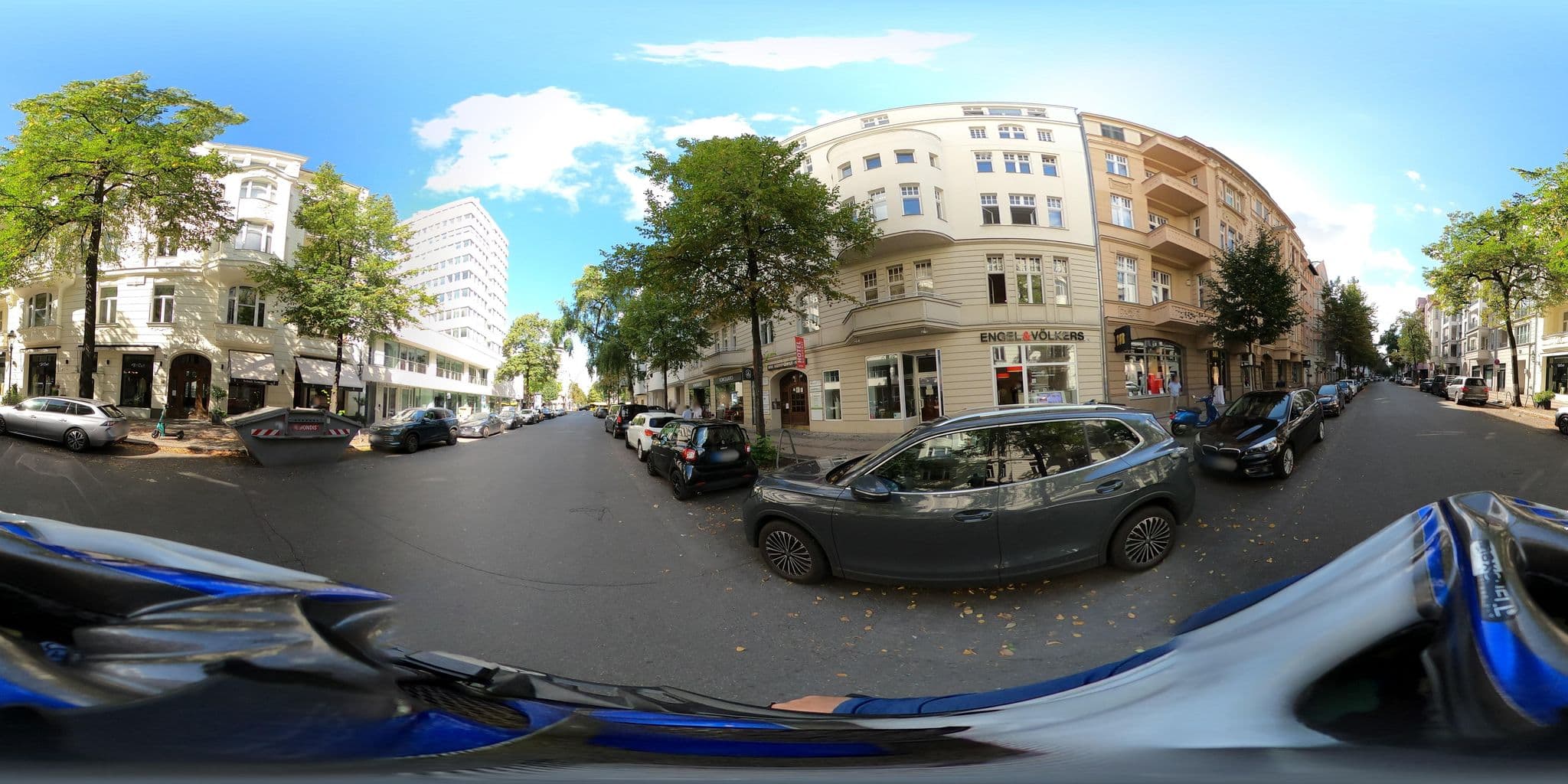 Street view near Berlin-Kurf Rstendamm, Schöneberg — © eserte (CC BY-SA · Mapillary)