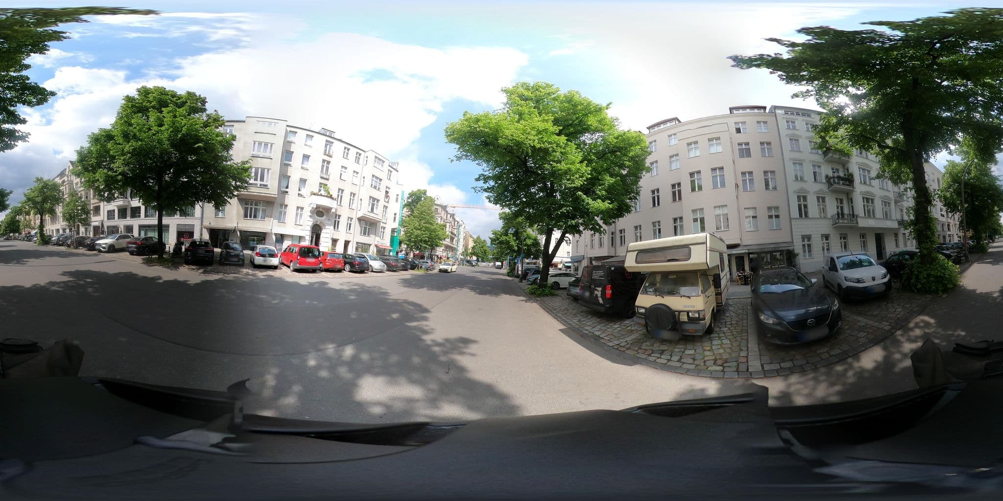 Street view near Hotel Heidelberg, Hansaviertel — © mlvln (CC BY-SA · Mapillary)