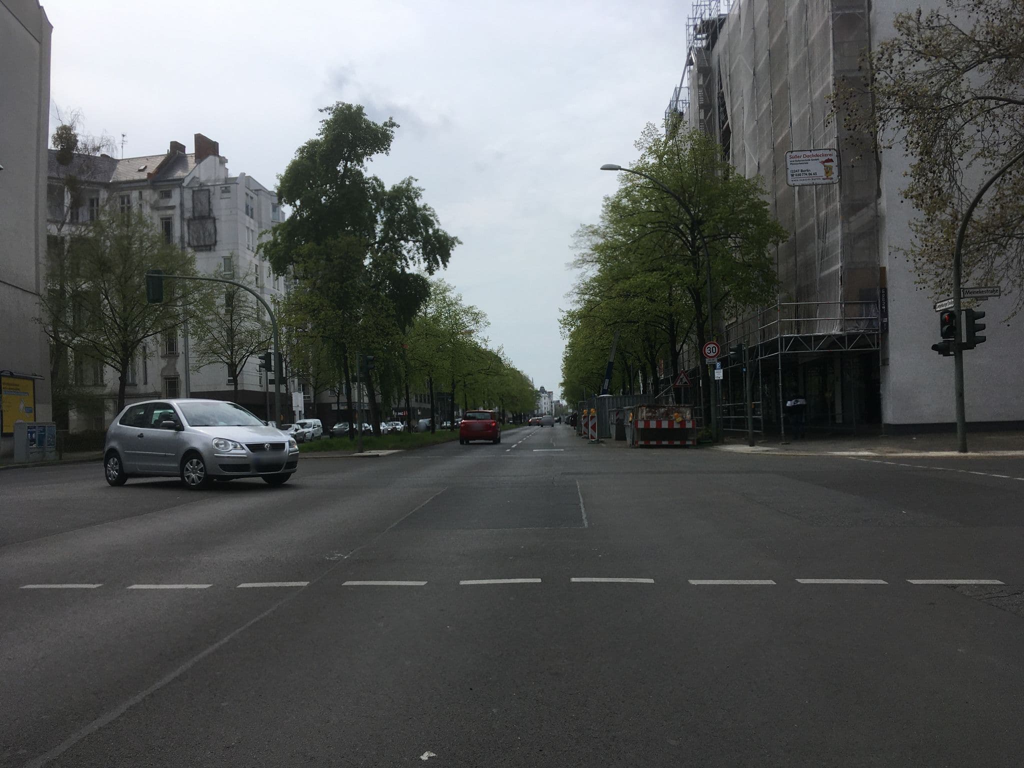 Street view near The Hoxton, Charlottenburg, Schöneberg — © eserte (CC BY-SA · Mapillary)