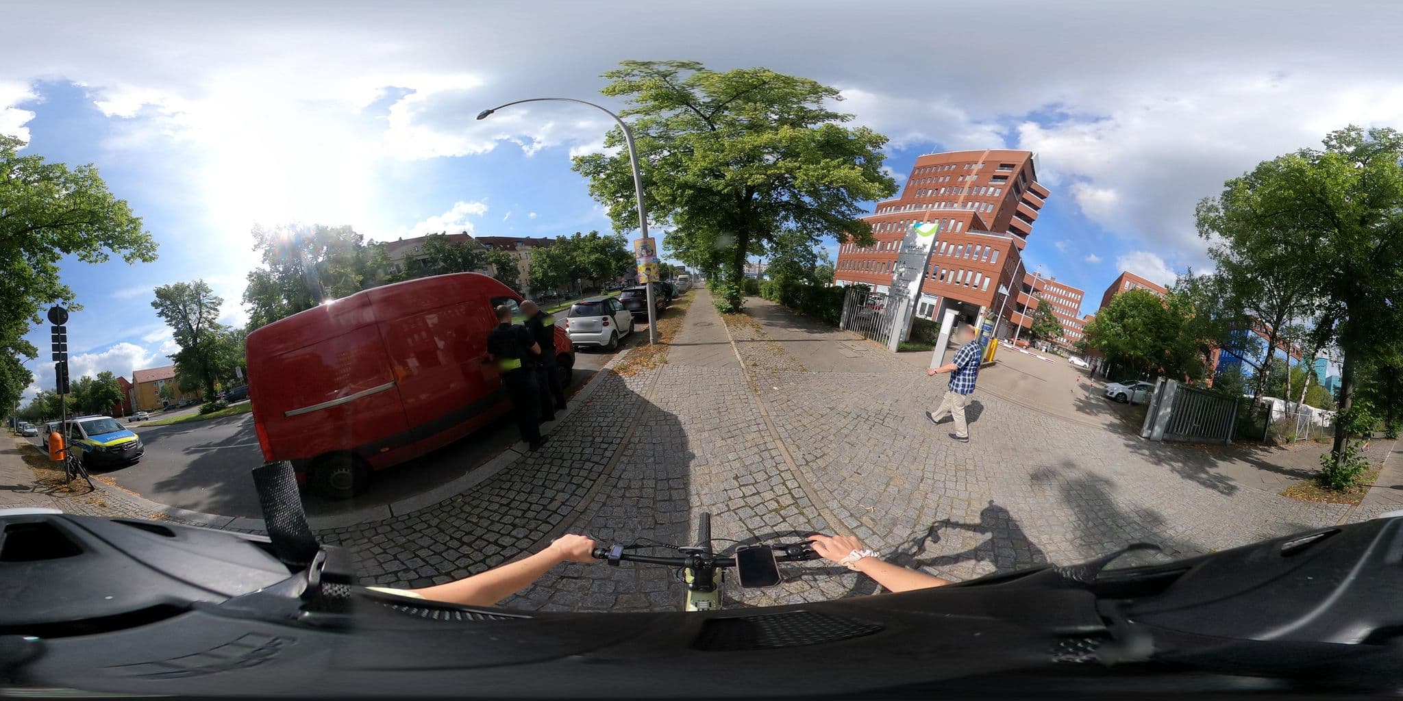 Street view near Borgfelder-Str. Hamburg Hotel GmbH, Tegel — © i_louisa (CC BY-SA · Mapillary)
