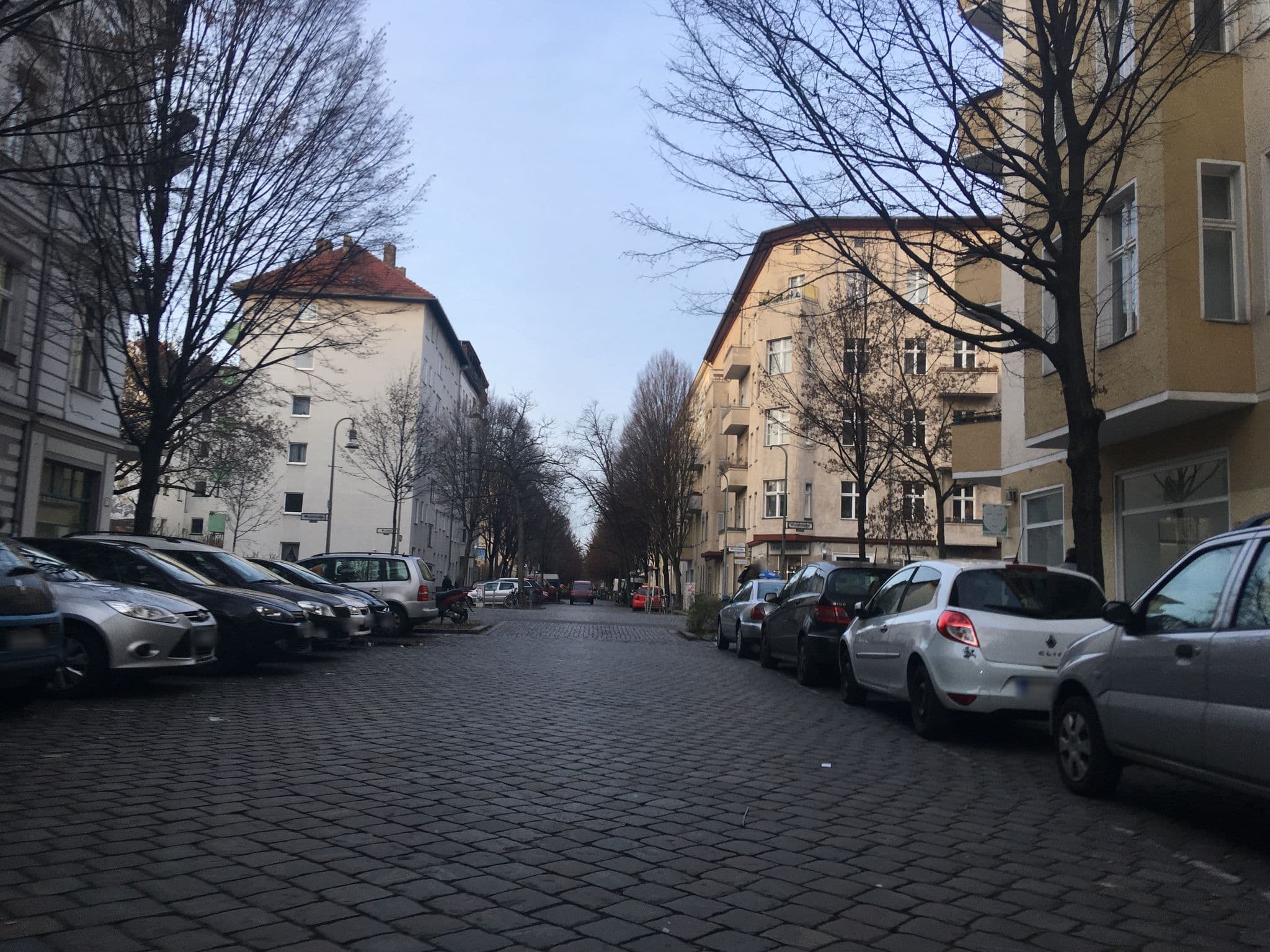Street view near David Backpacker Hostel Hostel, Moabit — © carlheinz (CC BY-SA · Mapillary)