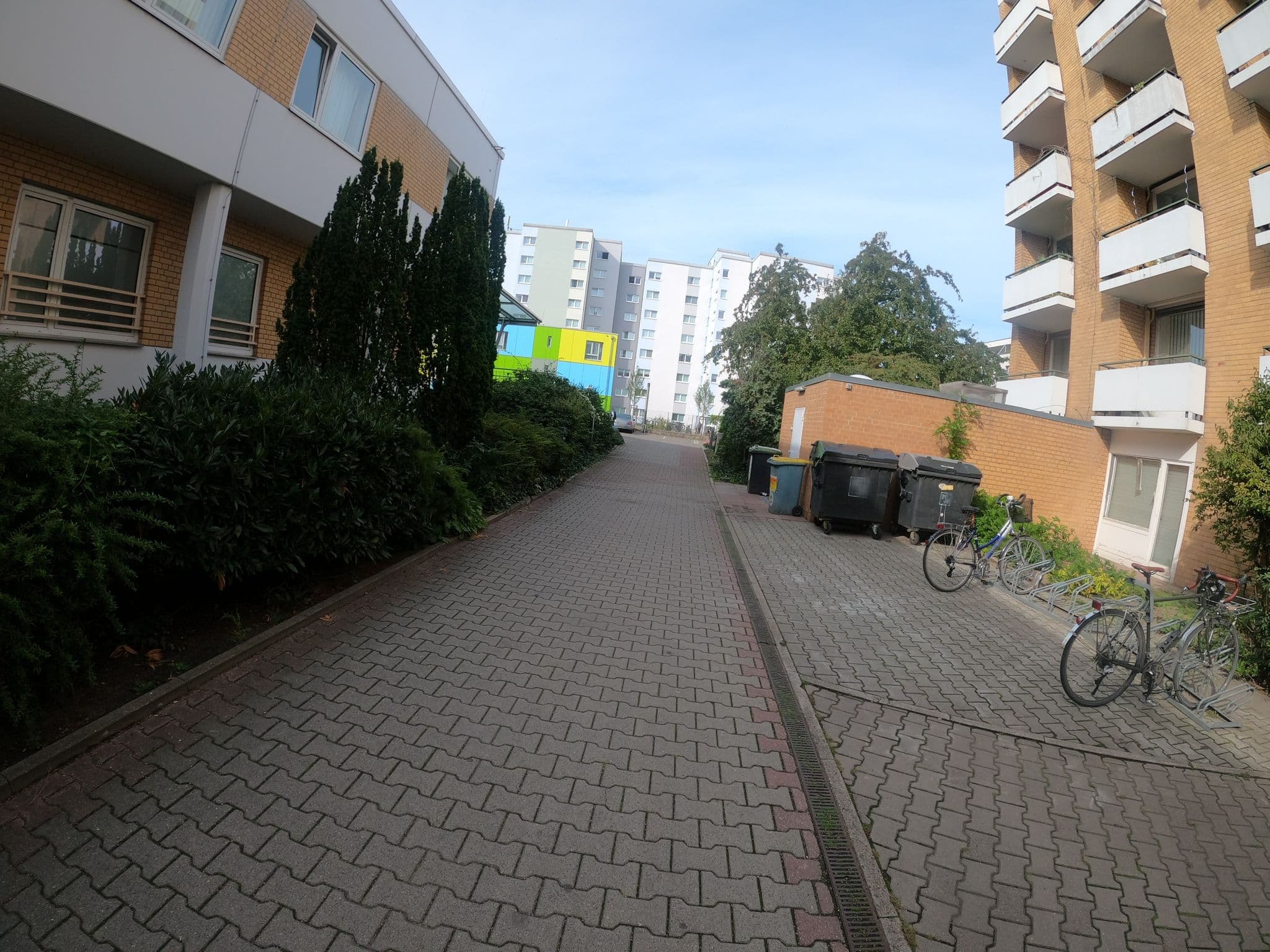 Street view near Schlosspark Hotel, Charlottenburg — © macsico (CC BY-SA · Mapillary)
