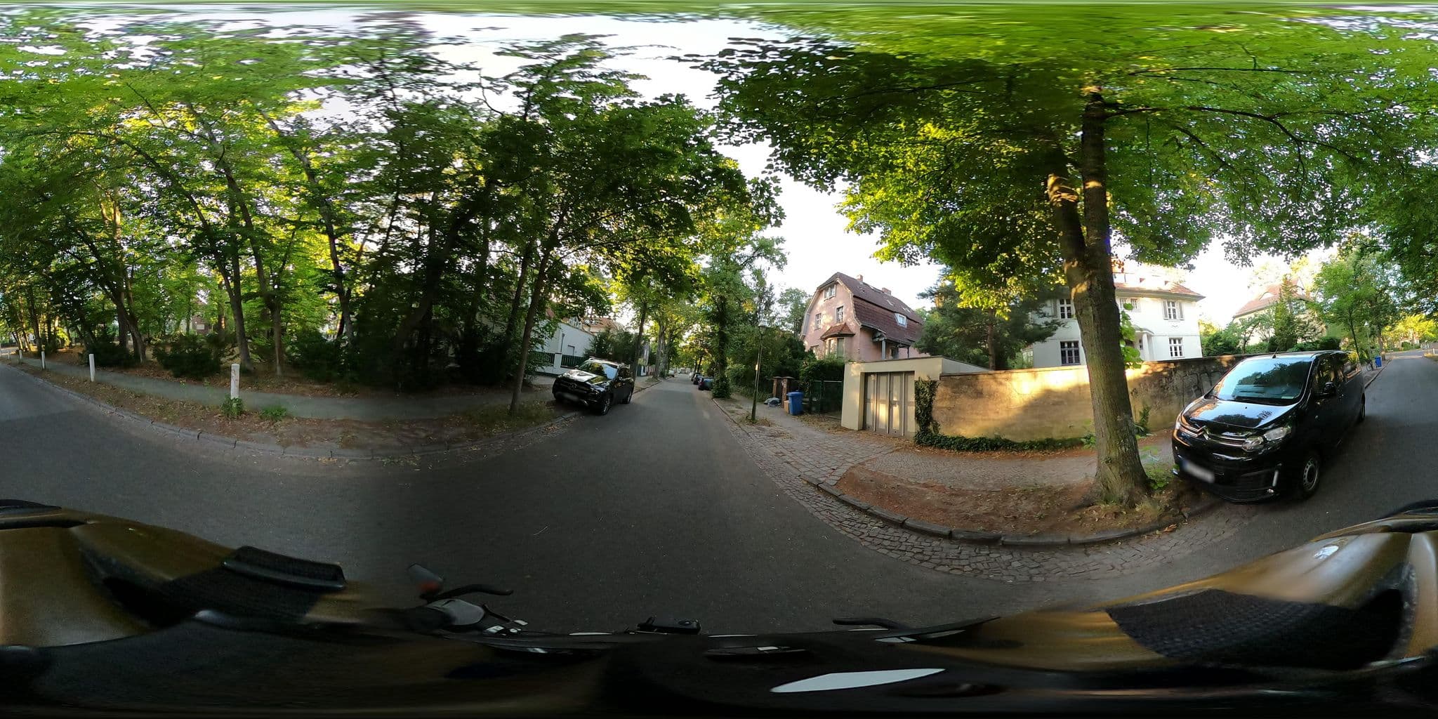 Street view near Jakob-Albrecht-Haus, Hermsdorf — © cyton (CC BY-SA · Mapillary)