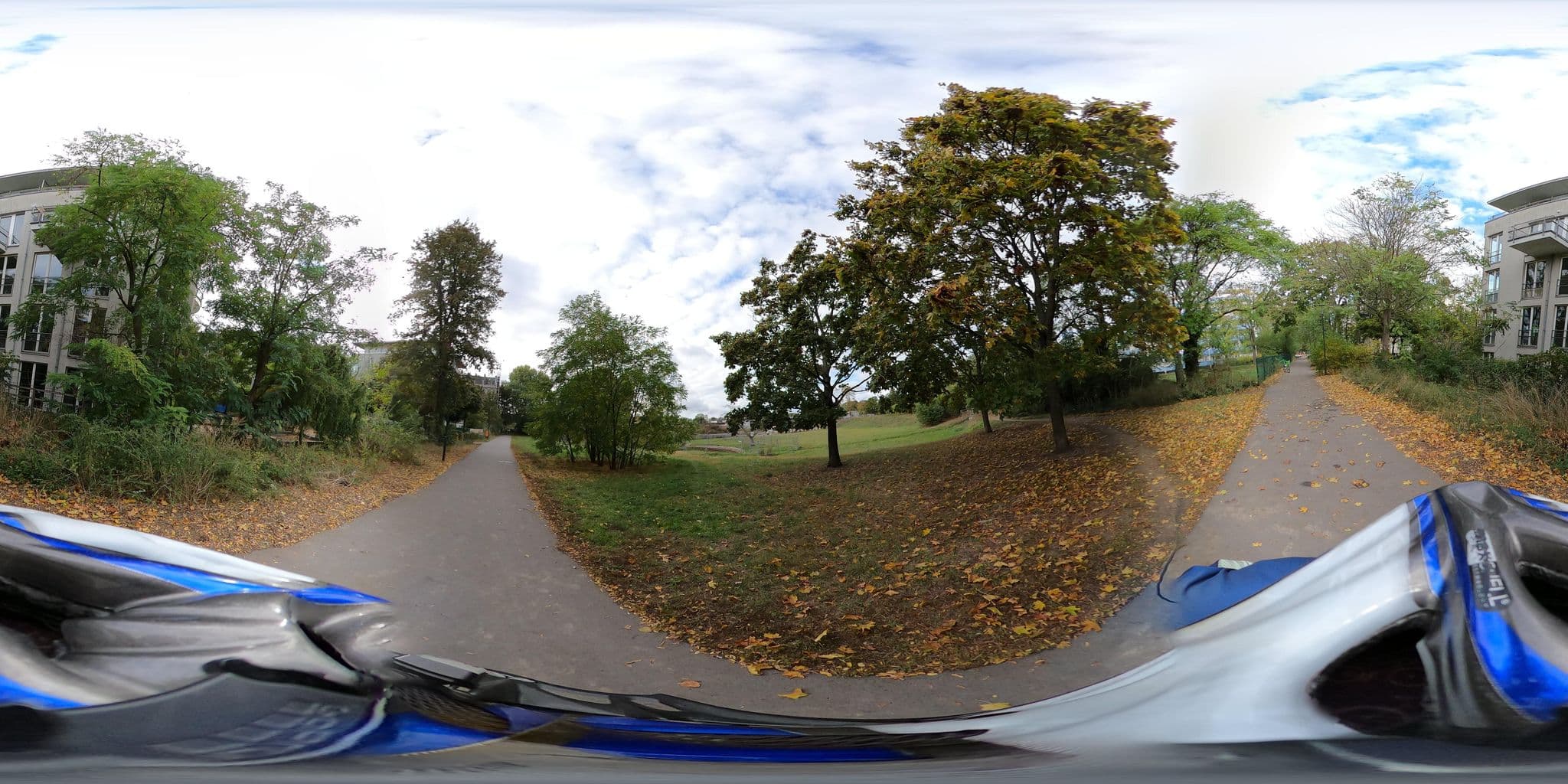 Street view near KFF Tourismus GmbH, Tegel — © eserte (CC BY-SA · Mapillary)