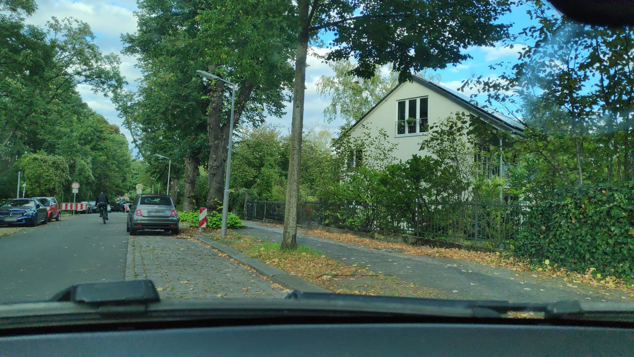 Street view near Apartement in Stadtvilla, Steglitz — © spanholz (CC BY-SA · Mapillary)