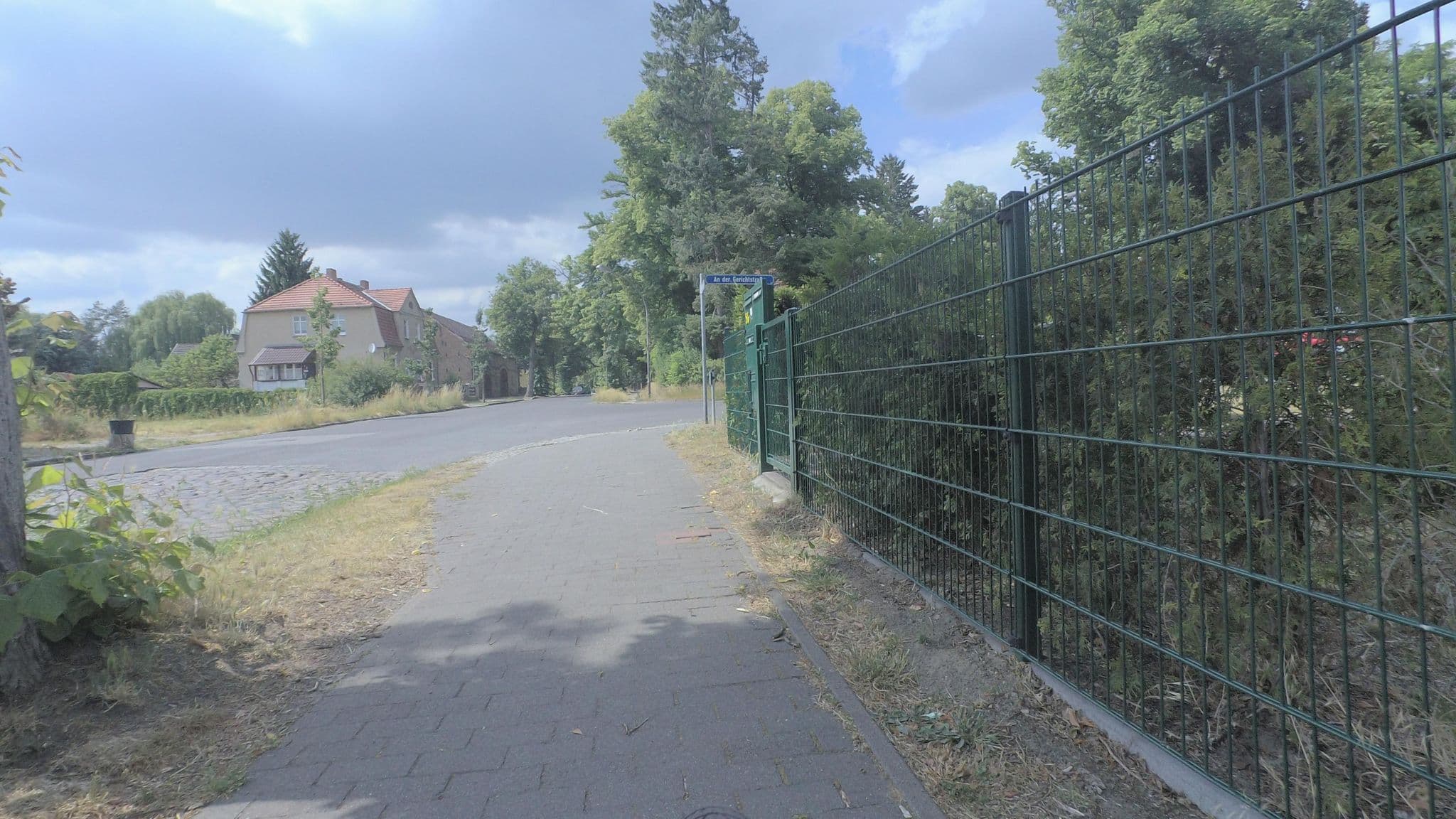 Street view near Pension Weinberge, Zossen — © britiger (CC BY-SA · Mapillary)