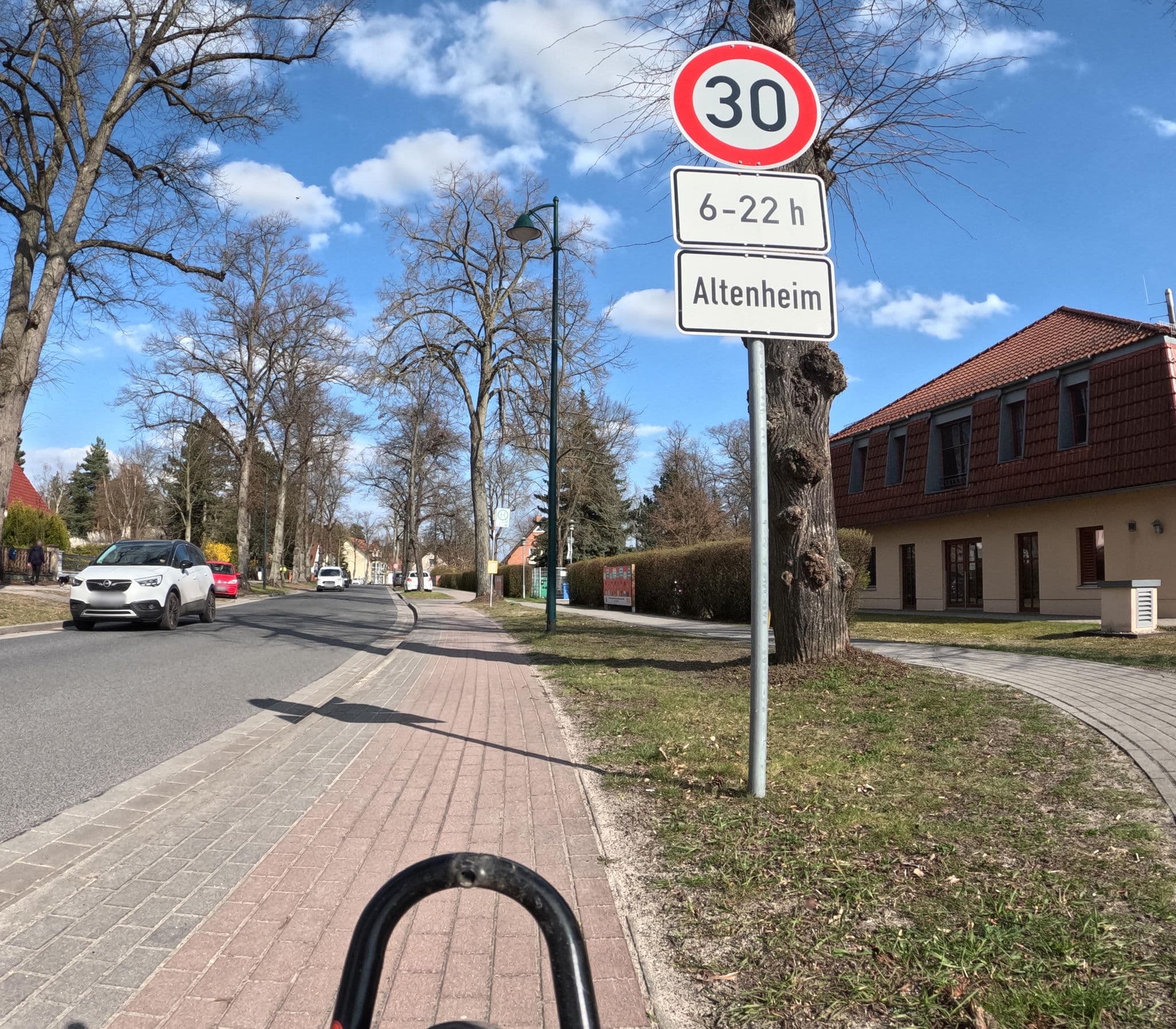 Street view near Vierseithof Rangsdorf, Rangsdorf — © britiger (CC BY-SA · Mapillary)