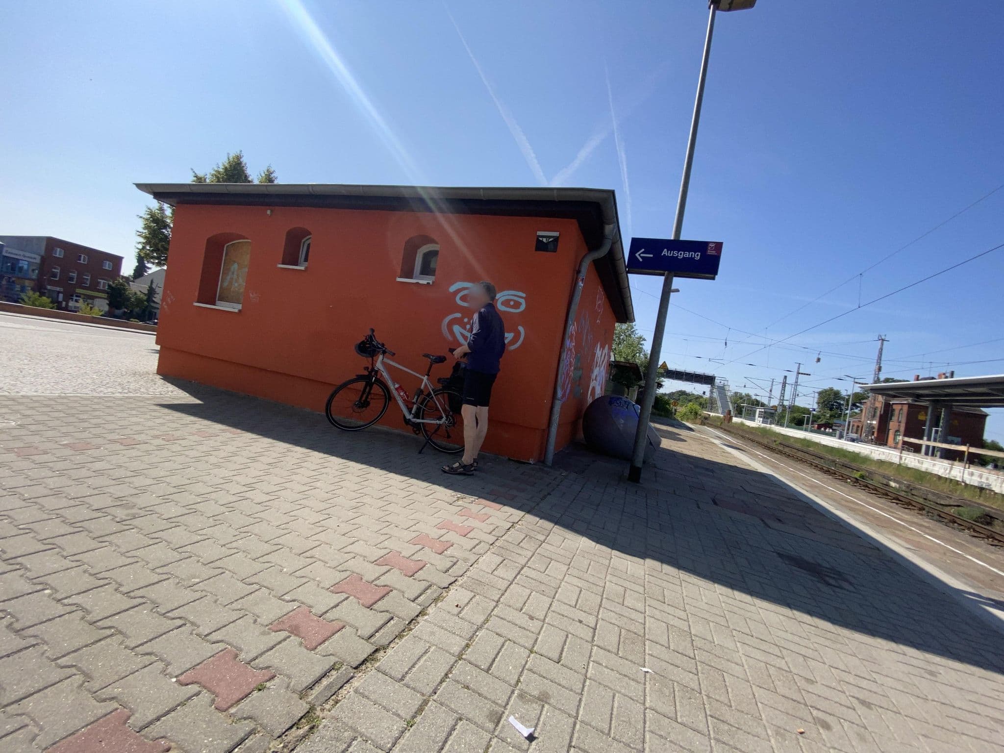 Street view near hostel zossen, Zossen — © eserte (CC BY-SA · Mapillary)