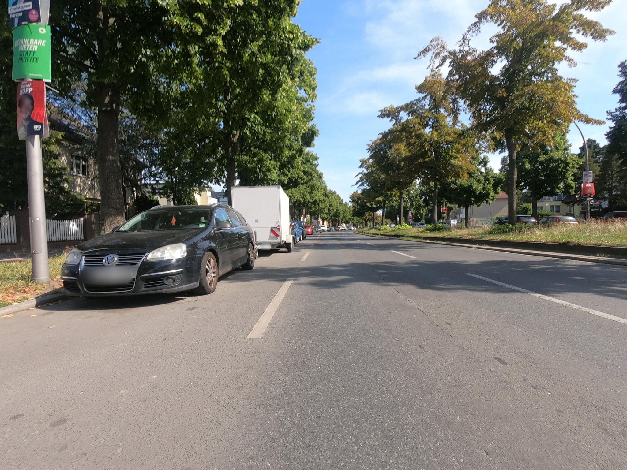 Street view near Hotel Esprit GmbH, Rudow — © carlheinz (CC BY-SA · Mapillary)