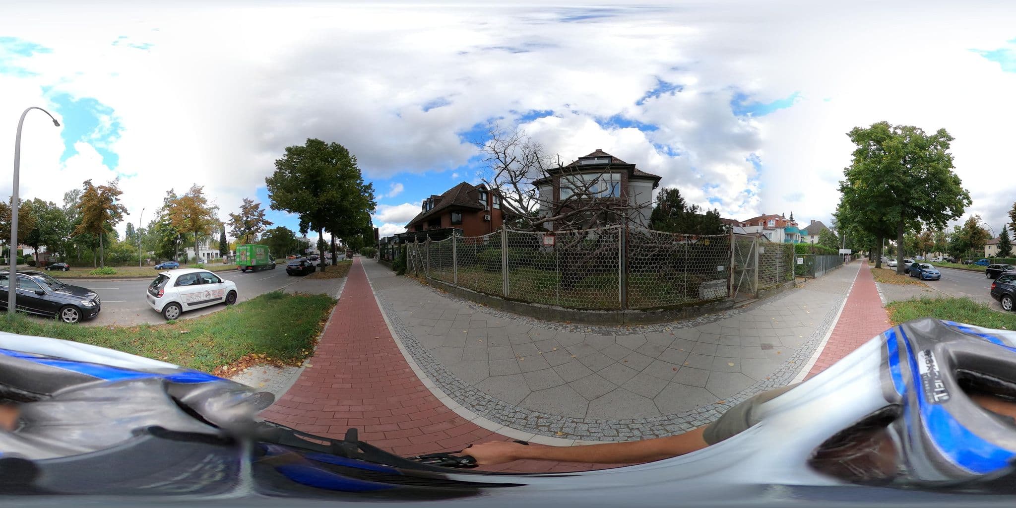Street view near Hotel Esprit, Rudow — © eserte (CC BY-SA · Mapillary)