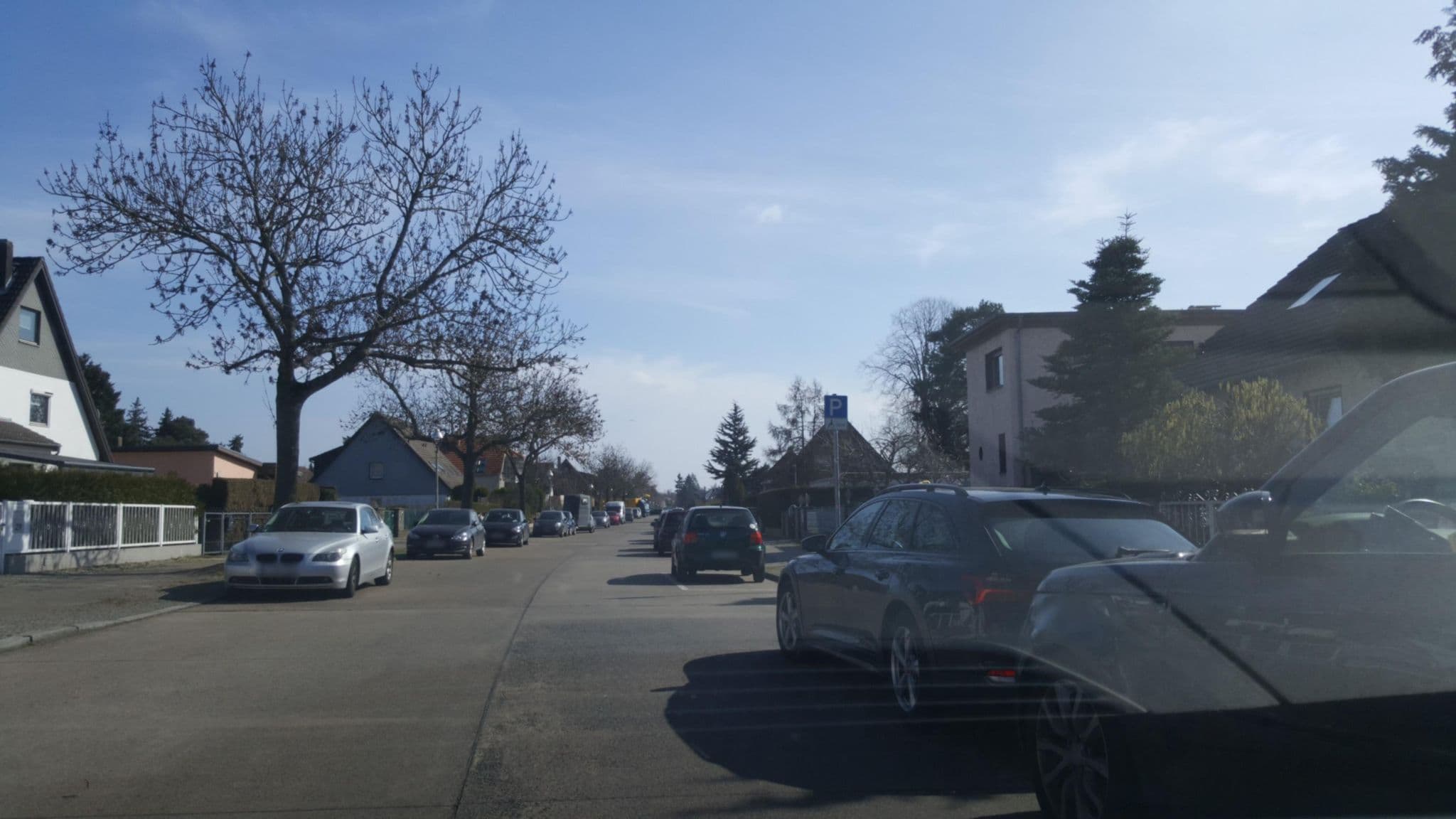 Street view near Hauptstadt Ferien, Rudow — © lightbuster (CC BY-SA · Mapillary)