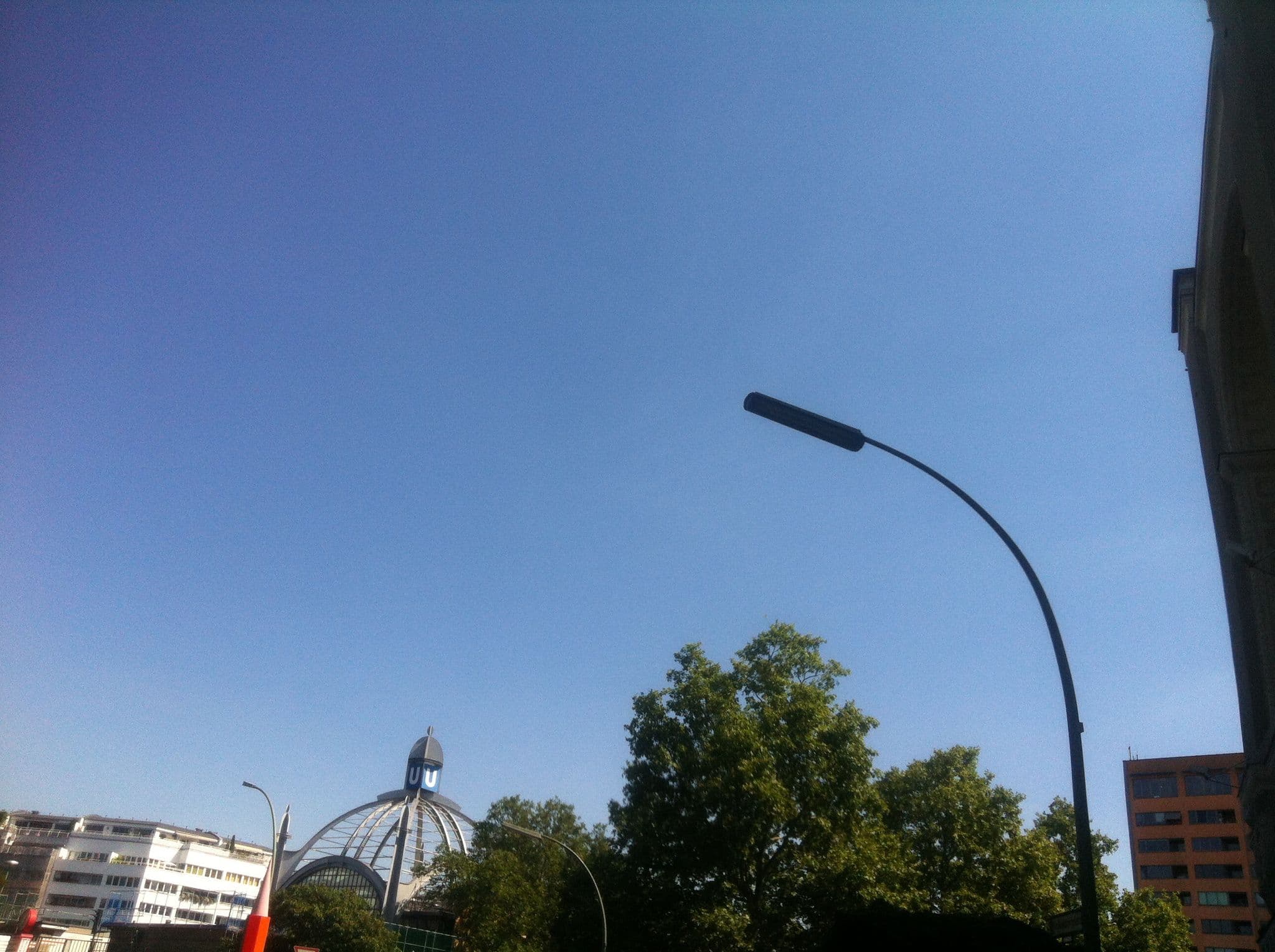 Street view near Larissas Hotel, Schöneberg — © jhninc (CC BY-SA · Mapillary)