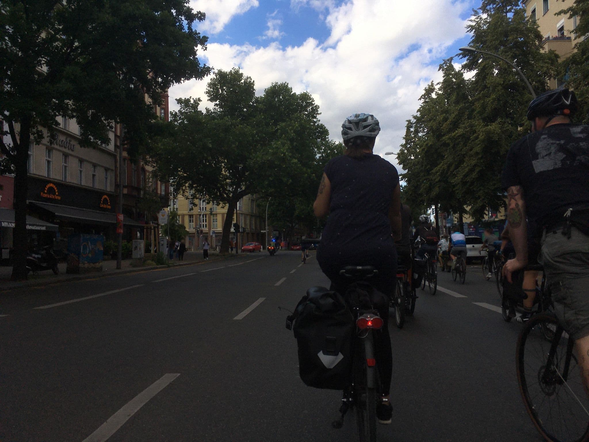 Street view near City aparts berlin, Schöneberg — © carlheinz (CC BY-SA · Mapillary)