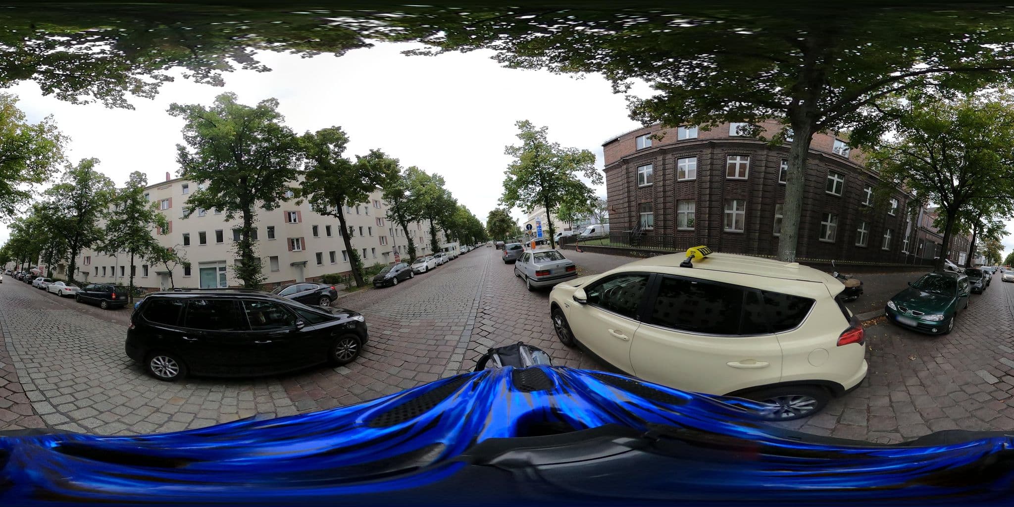 Street view near Top-Amenities.Com, Tempelhof — © supaplex030 (CC BY-SA · Mapillary)