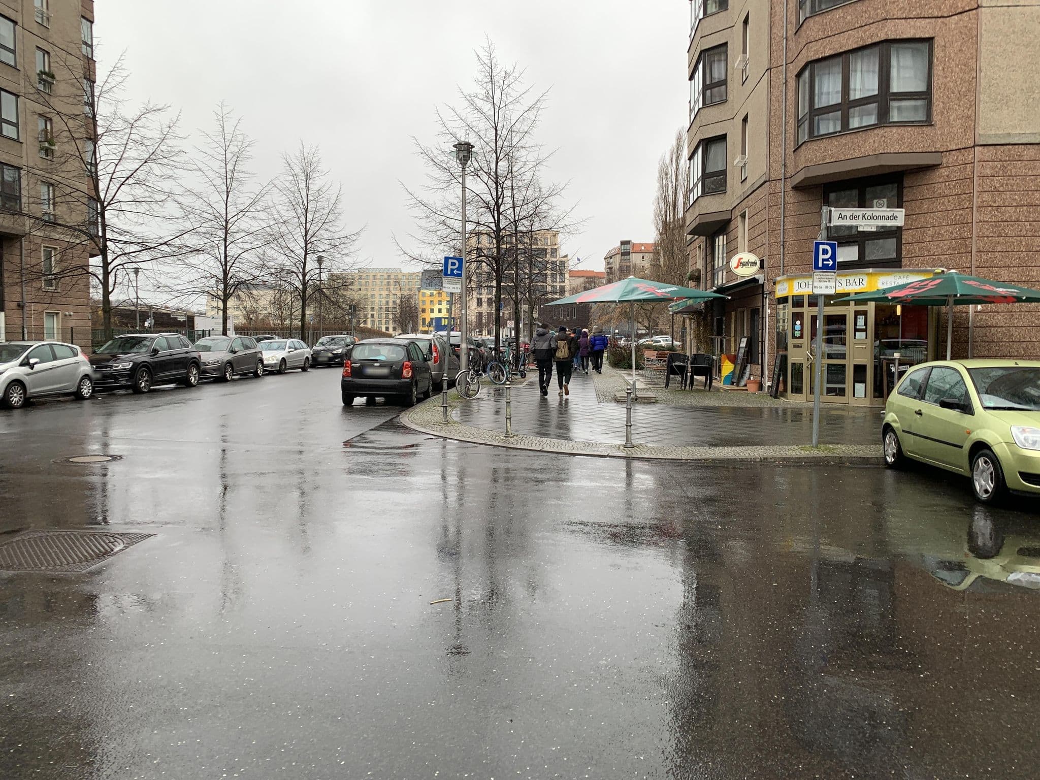 Street view near Intermezzo - Hotel für Frauen, Tiergarten — © robot8a (CC BY-SA · Mapillary)