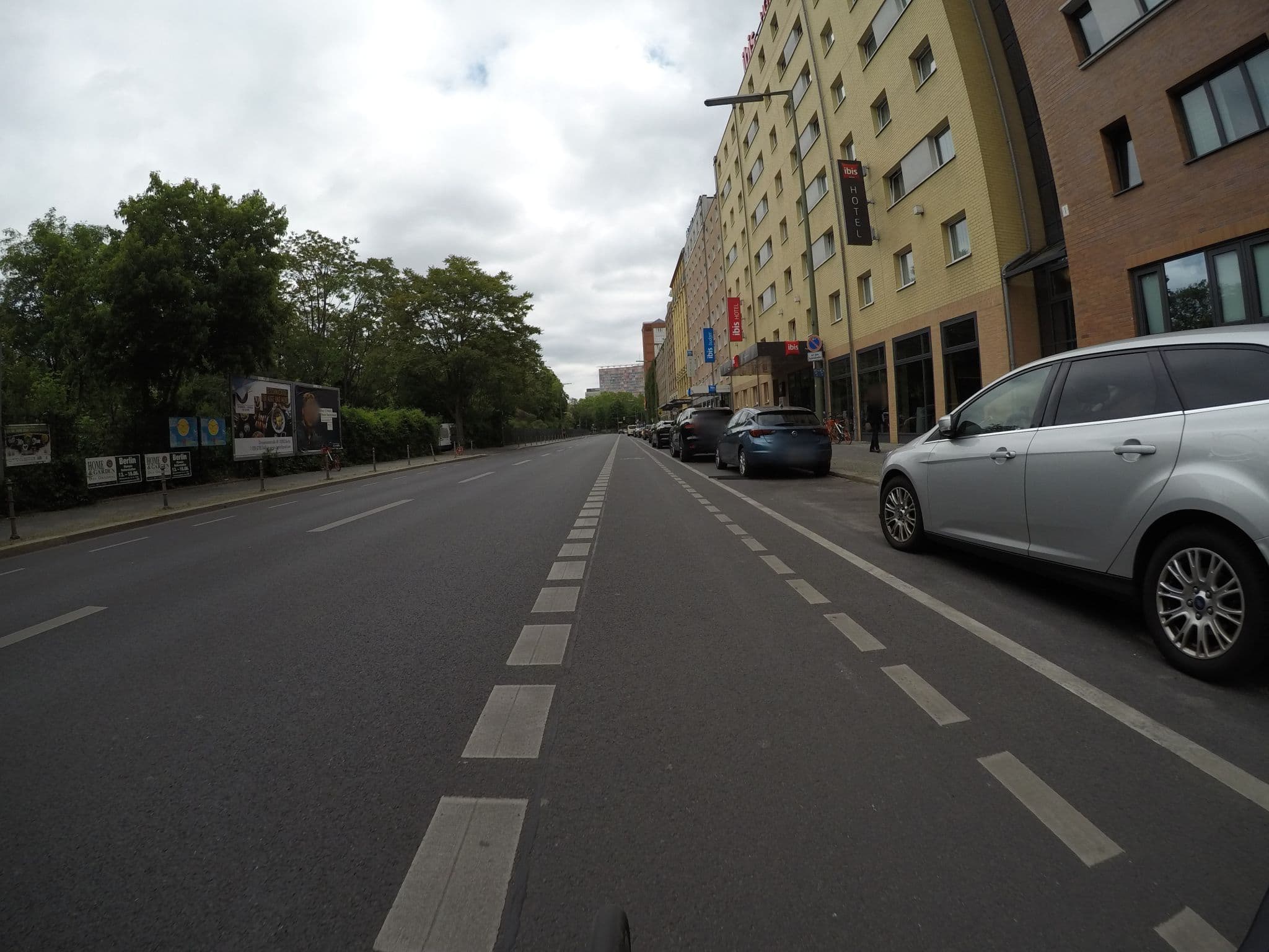 Street view near ibis Berlin City Potsdamer Platz, Kreuzberg — © kartonage (CC BY-SA · Mapillary)