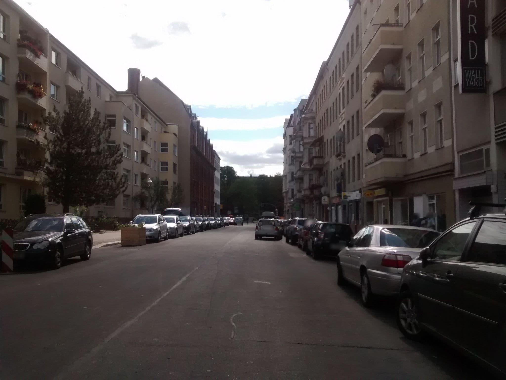 Street view near Mister 3O5 Room 1O5 From The Worldwide, Moabit — © dalagan (CC BY-SA · Mapillary)