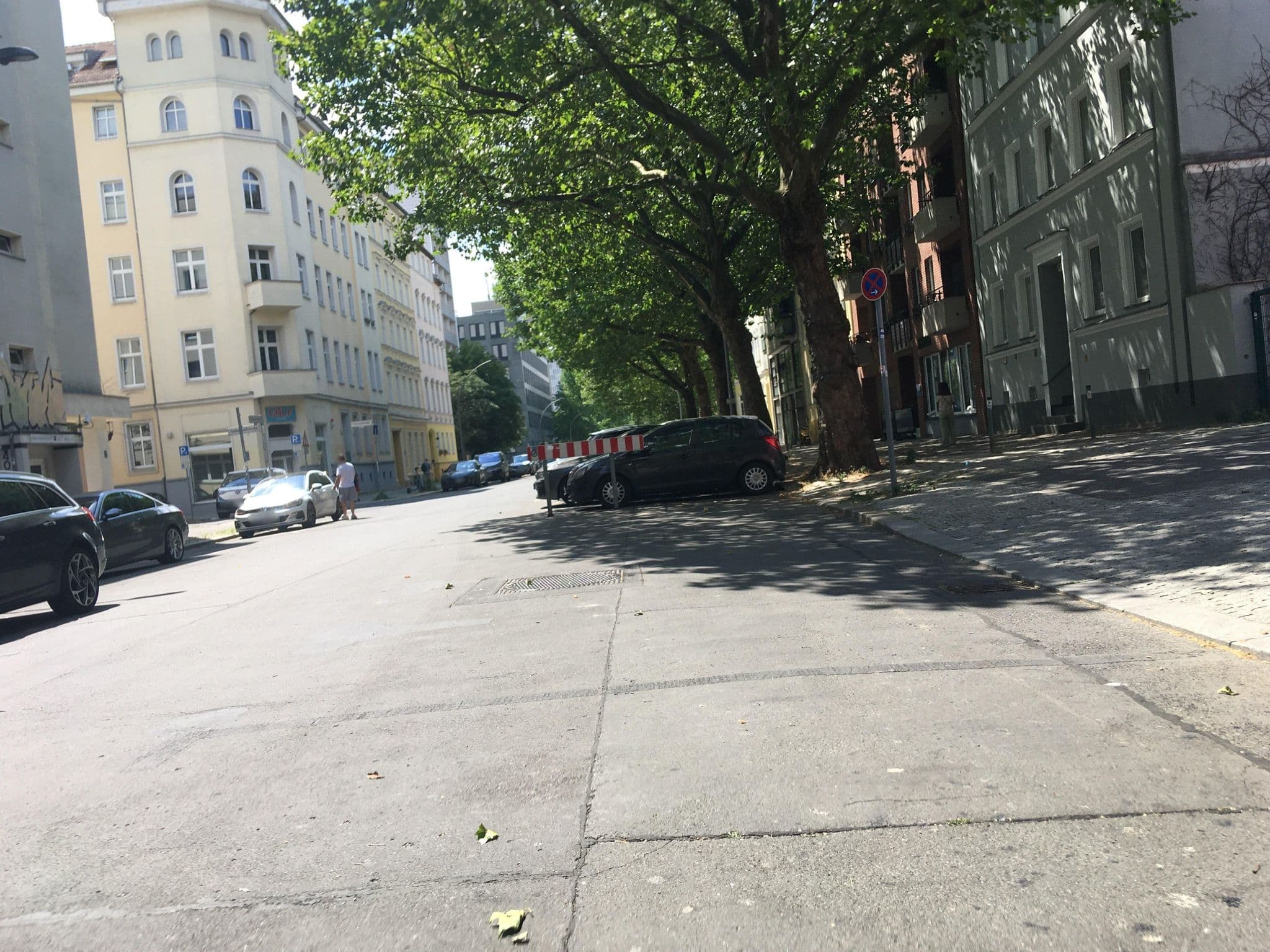 Street view near Gästehaus Berlin Mitte Inh. Rafael Klust Hotel, Tiergarten — © carlheinz (CC BY-SA · Mapillary)