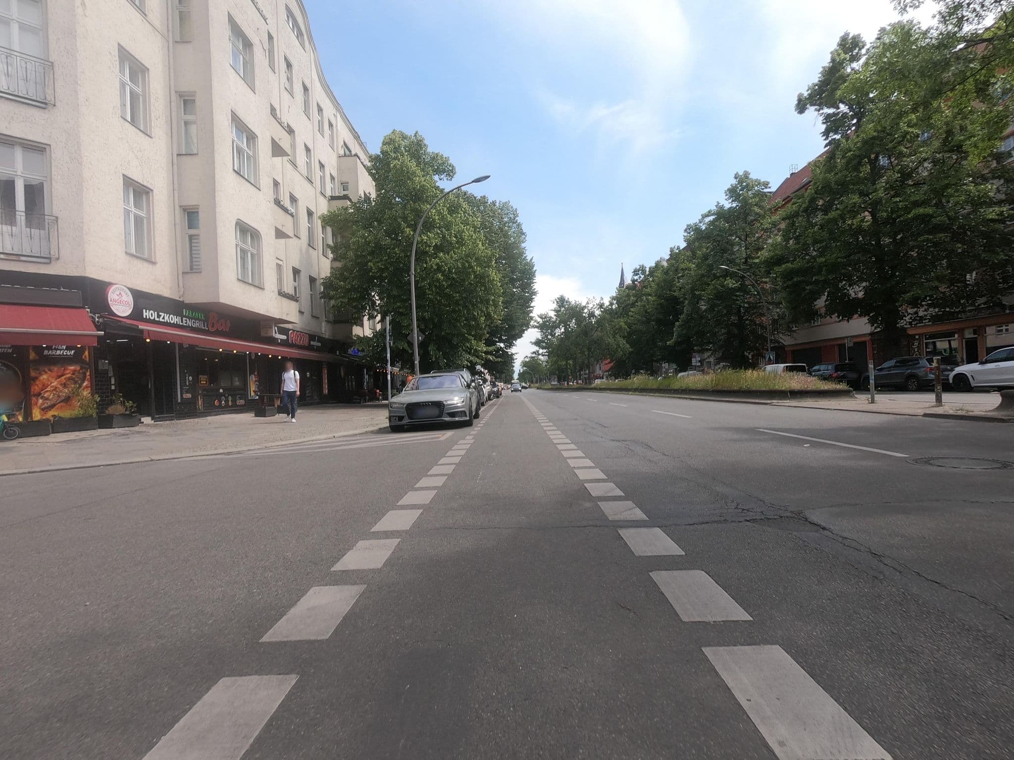 Street view near Hotel Pension Rehberge, Reinickendorf — © carlheinz (CC BY-SA · Mapillary)
