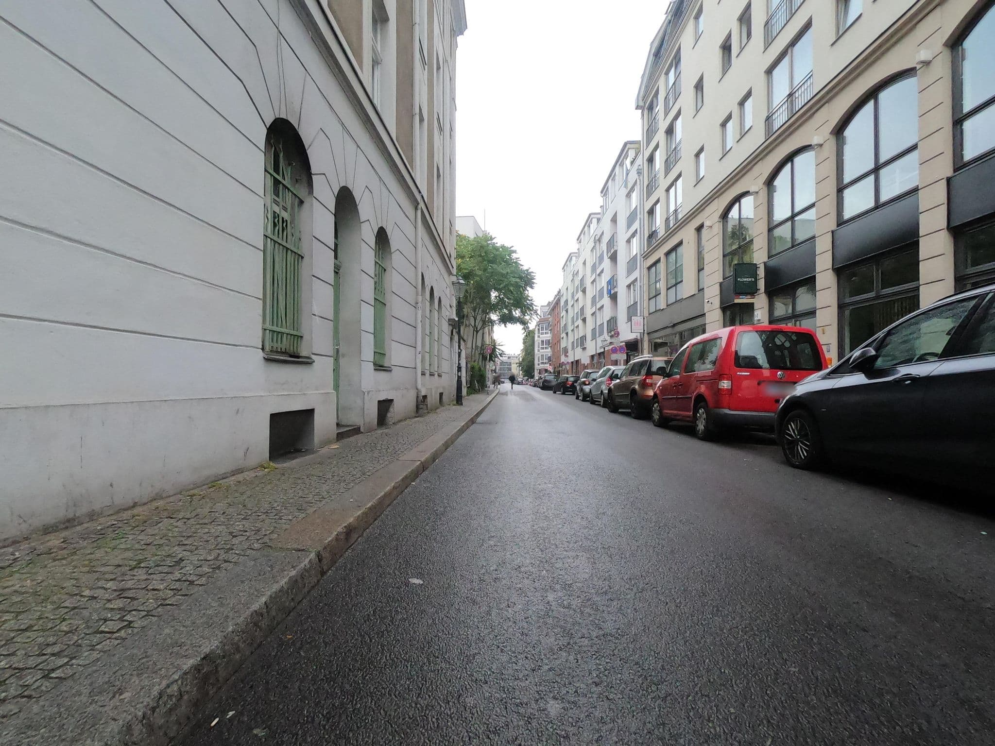 Street view near Flowers Boardinghouse, Berlin — © carlheinz (CC BY-SA · Mapillary)