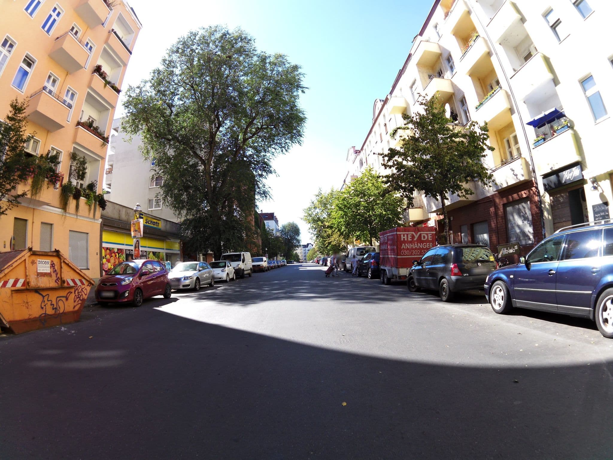 Street view near Zimmervermietung Härtig, Wedding — © risoon (CC BY-SA · Mapillary)