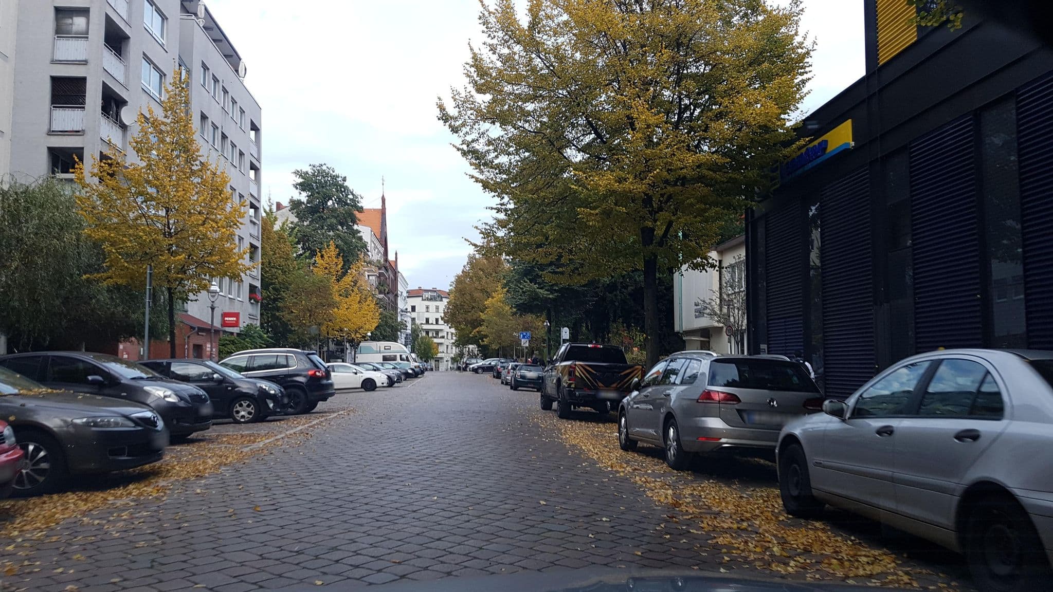 Street view near Mercure Hotel MOA Berlin, Moabit — © dsmm (CC BY-SA · Mapillary)