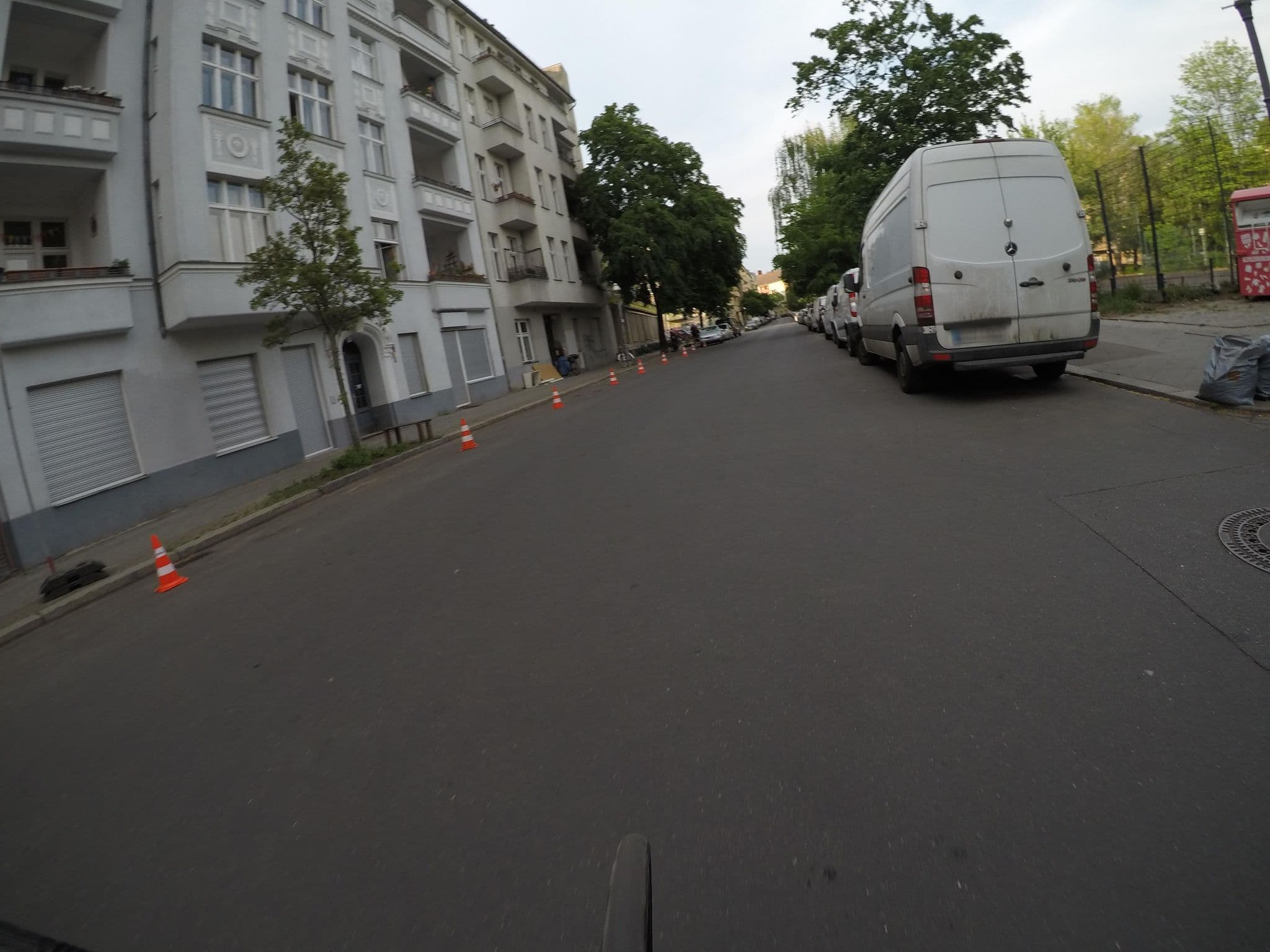Street view near 심포니 하우스, Gesundbrunnen — © kartonage (CC BY-SA · Mapillary)