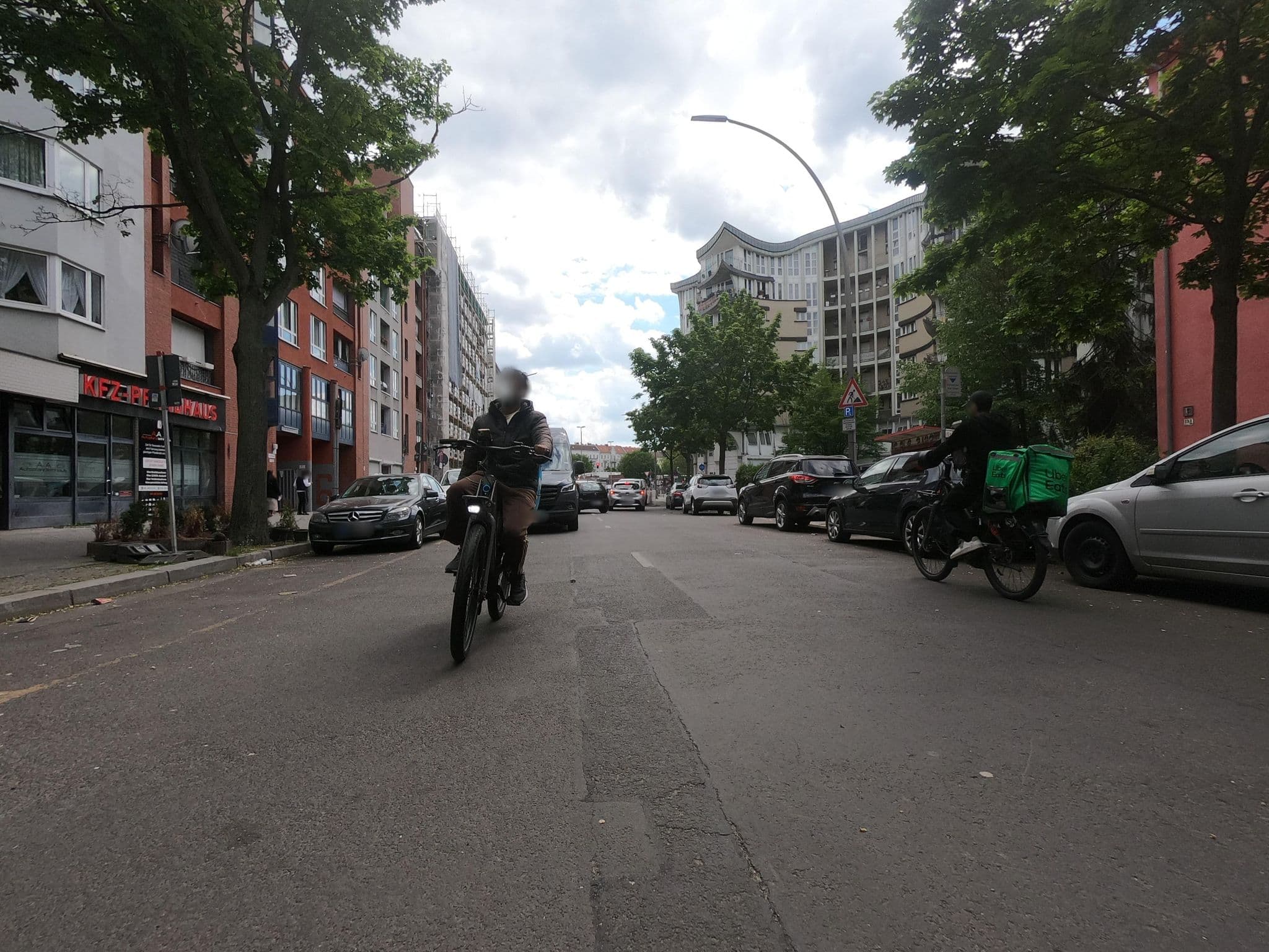 Street view near Green Oasis, Gesundbrunnen — © carlheinz (CC BY-SA · Mapillary)