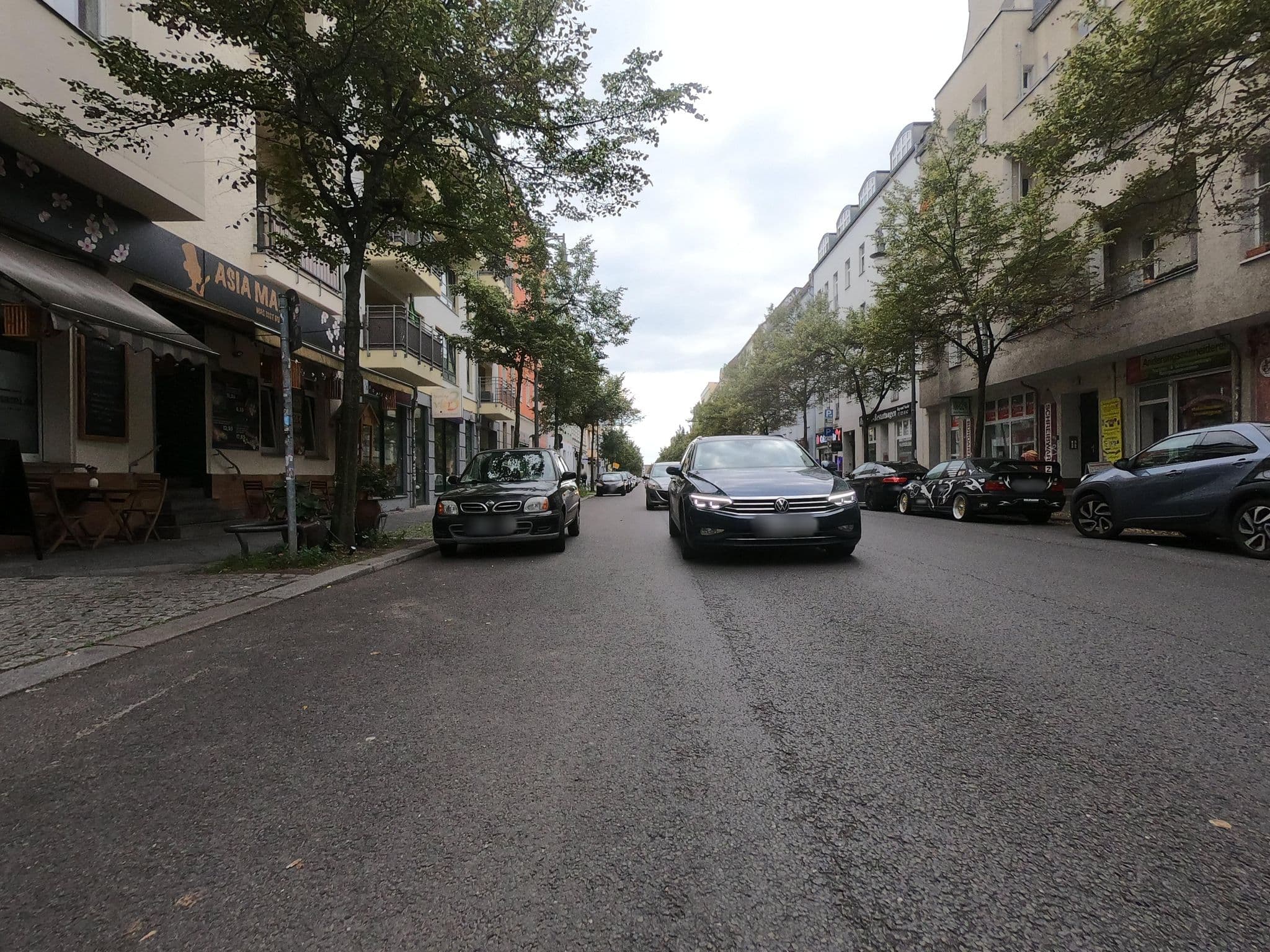 Street view near Stundenhotel Berlin-Lichtenberg, Lichtenberg — © carlheinz (CC BY-SA · Mapillary)
