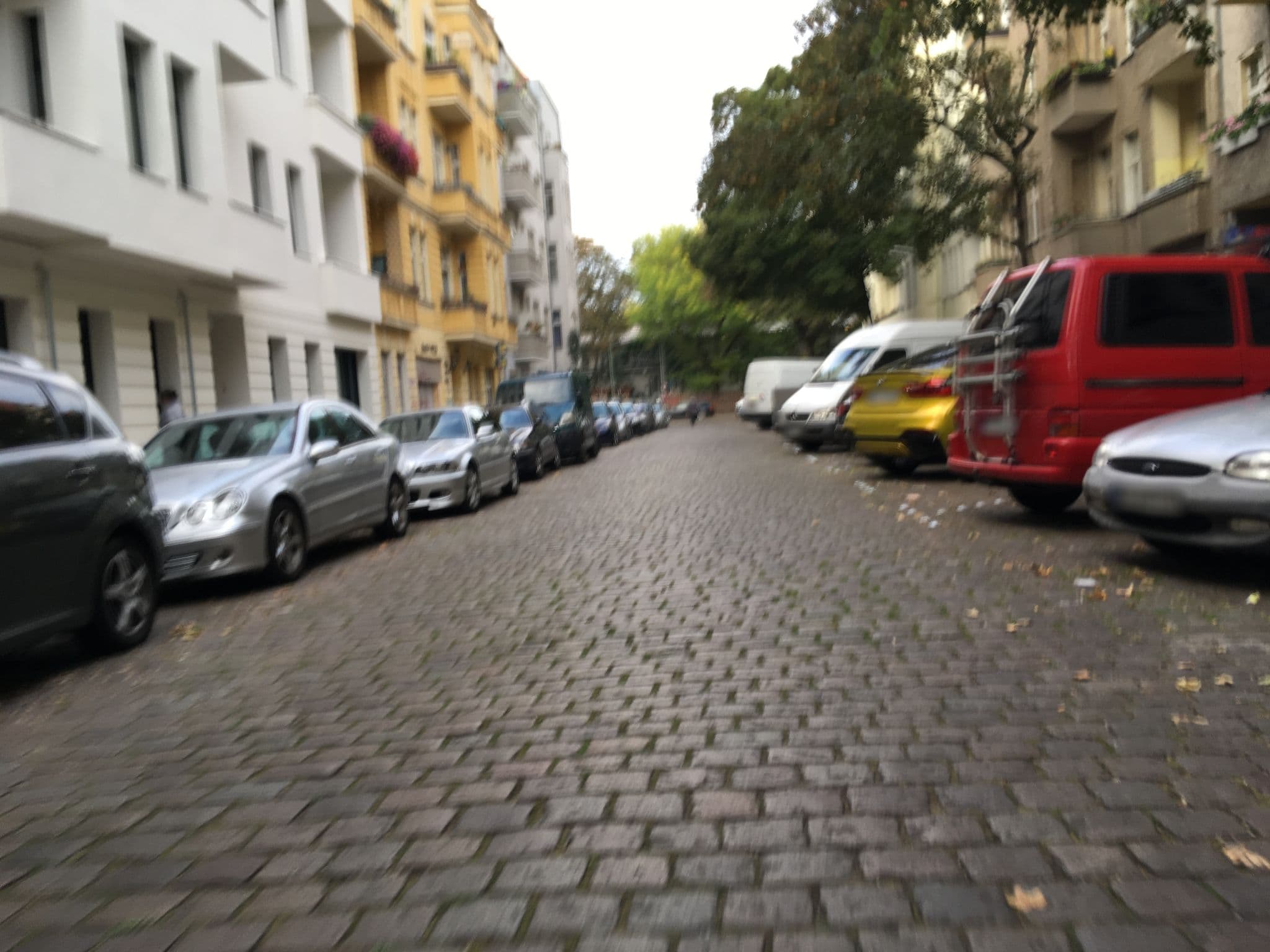 Street view near Aky Hostel, Neukölln — © carlheinz (CC BY-SA · Mapillary)