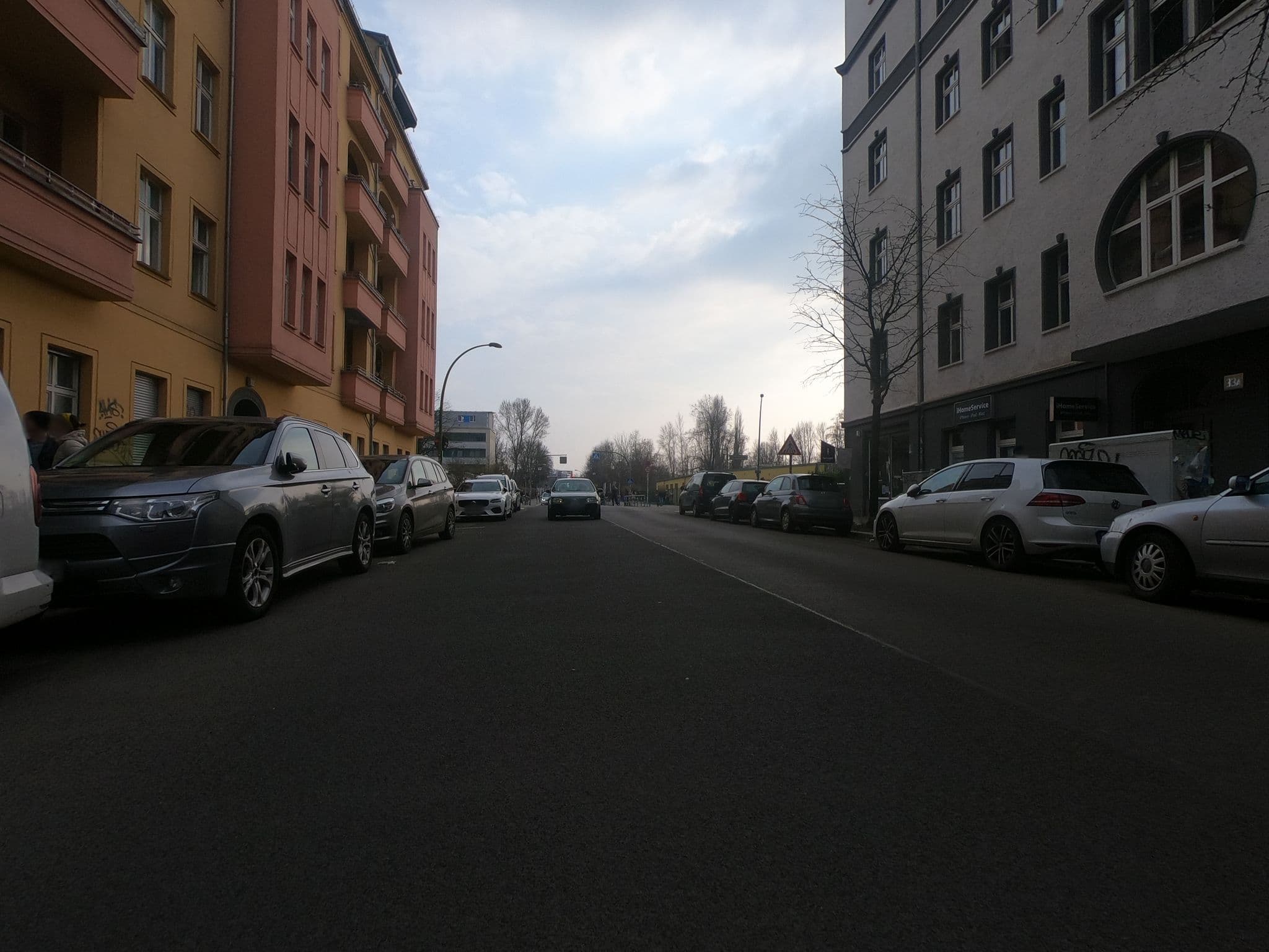 Street view near Apart Elegance, Friedrichshain — © carlheinz (CC BY-SA · Mapillary)