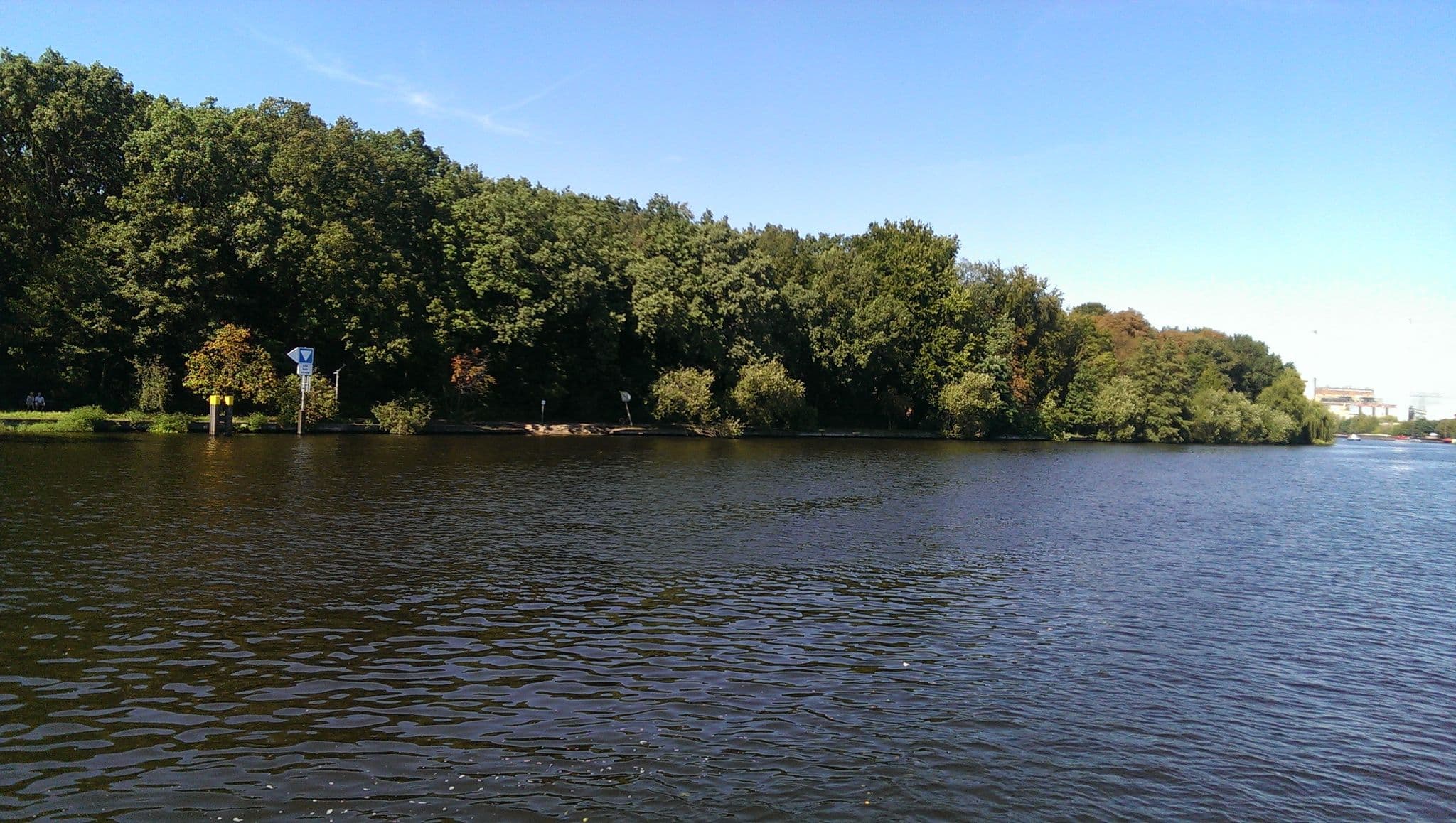 Street view near Bar4 Spreeterrasse, Baumschulenweg — © bufonto (CC BY-SA · Mapillary)