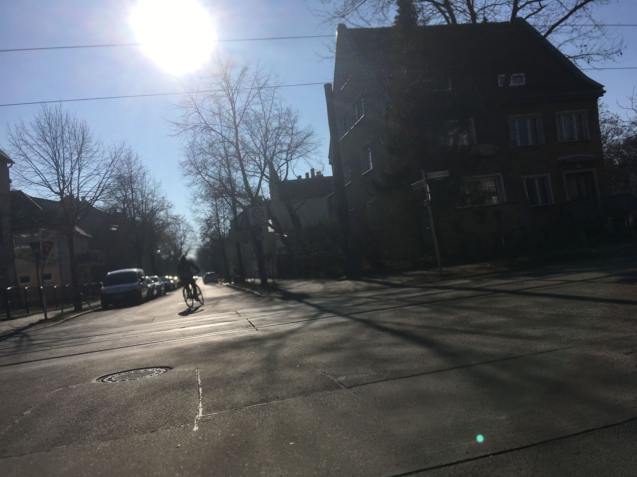 Street view near Hotel Mit-Mensch, Karlshorst — © eserte (CC BY-SA · Mapillary)