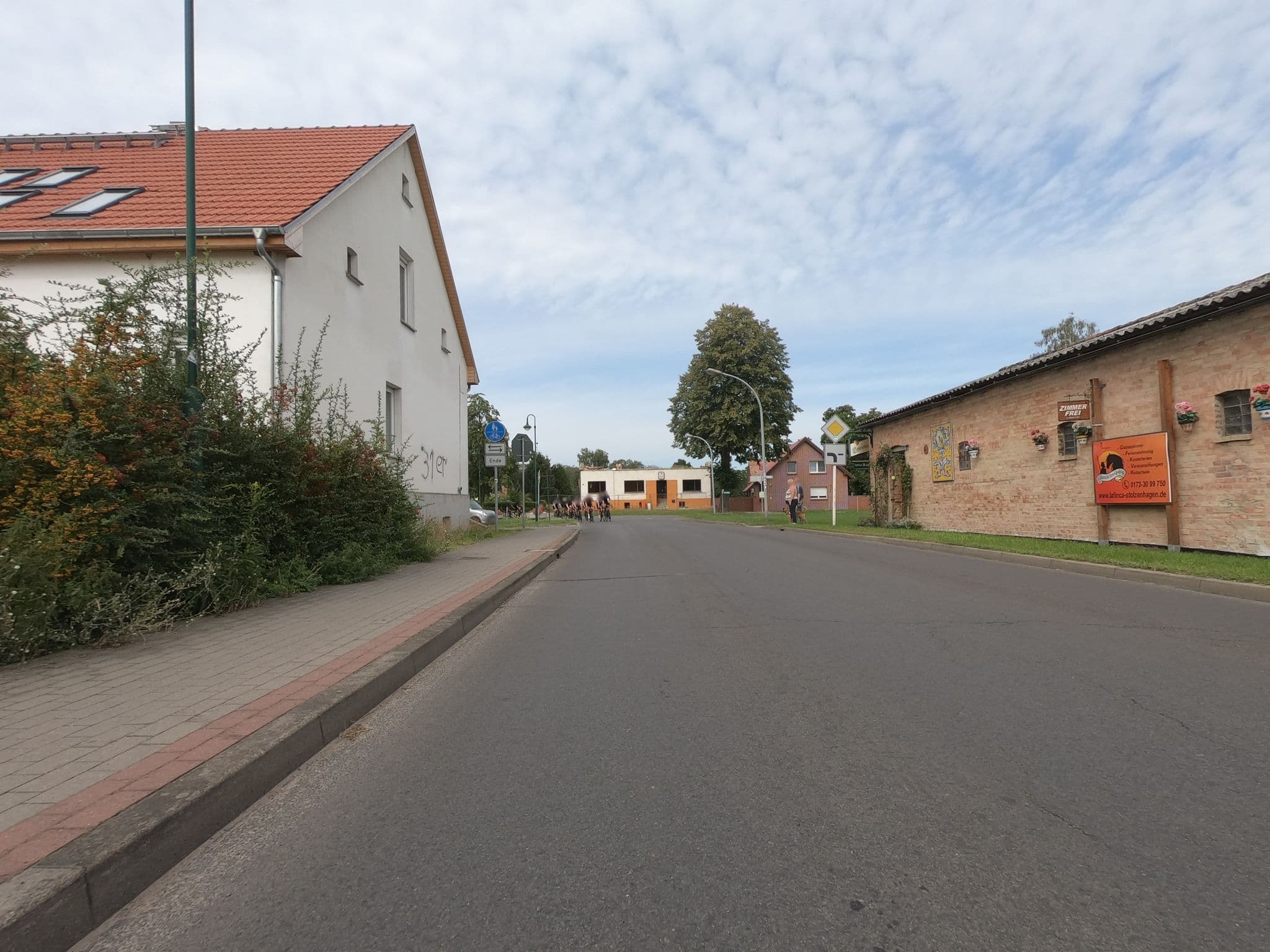 Street view near La Finca de Don Quijote, Wandlitz — © carlheinz (CC BY-SA · Mapillary)