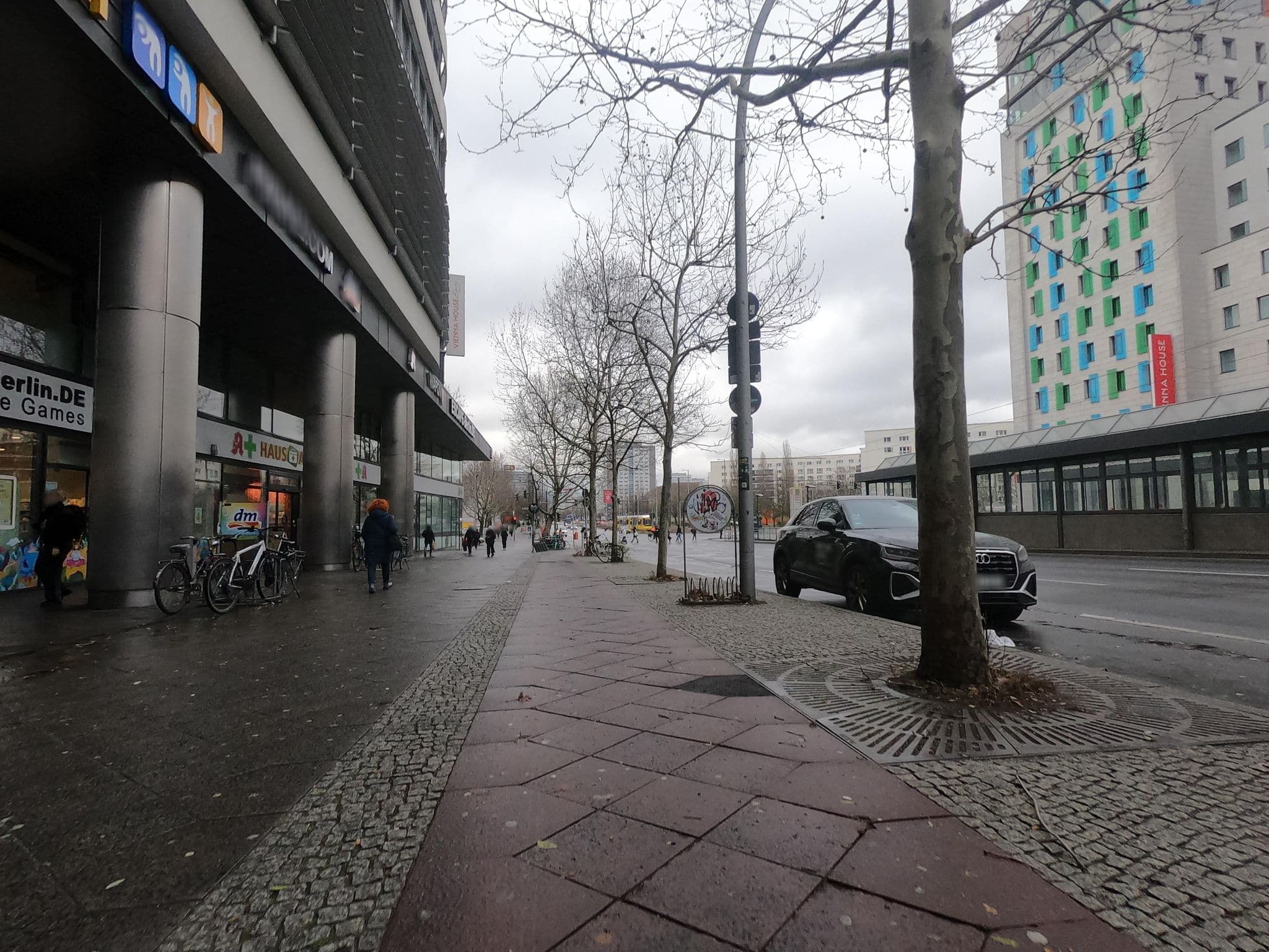 Street view near Park Plaza Prenzlauer Berg Berlin, Fennpfuhl — © carlheinz (CC BY-SA · Mapillary)