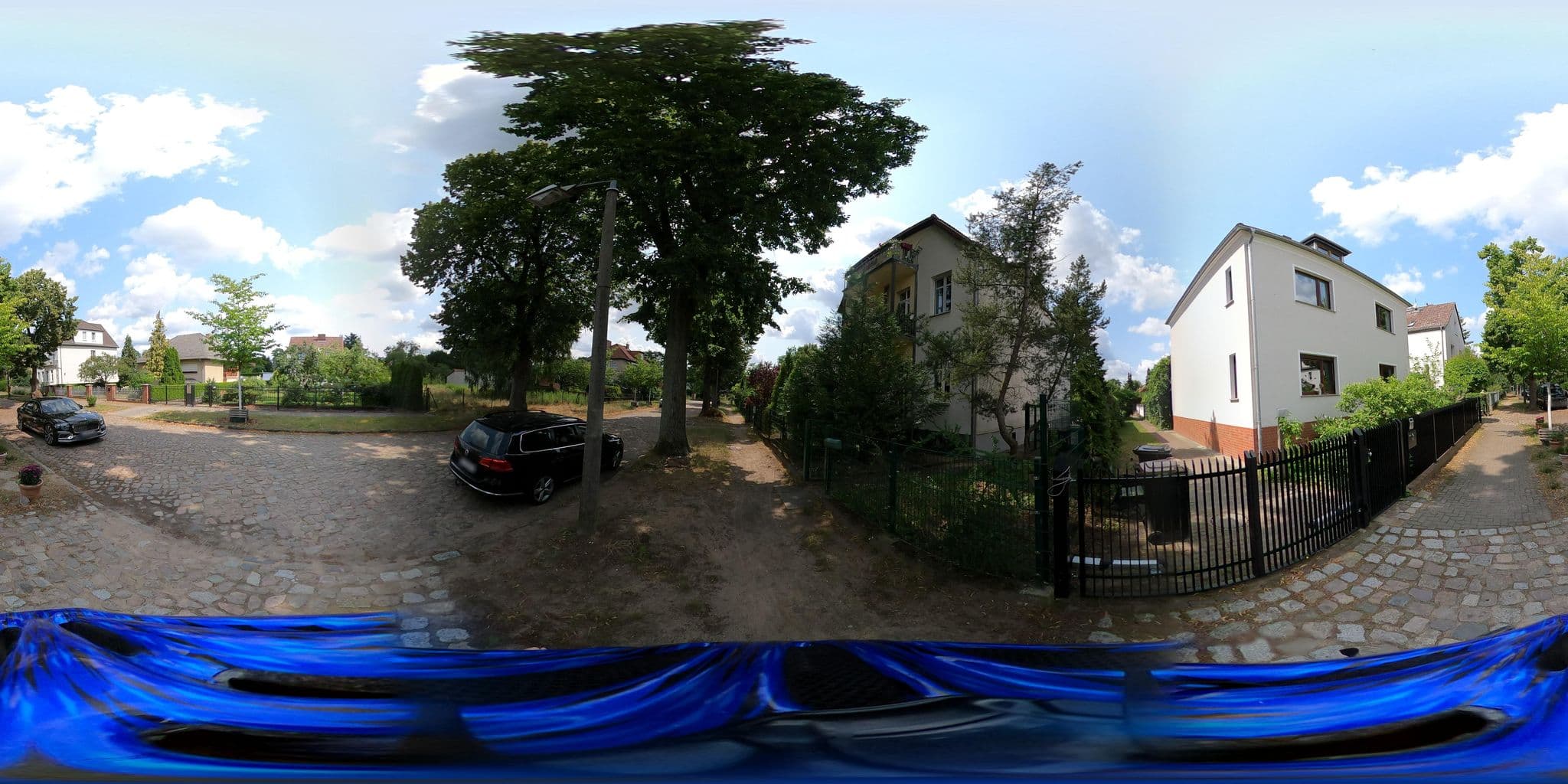 Street view near Gasthaus Zepernicker Hof Beherbergungsbetrieb, Buch — © supaplex030 (CC BY-SA · Mapillary)