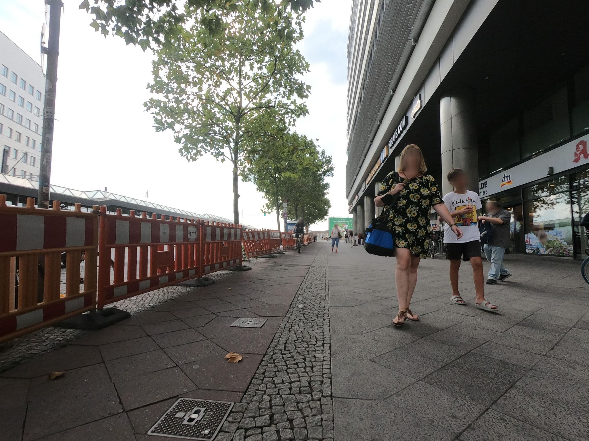 Street view near Vienna House Easy Berlin, Fennpfuhl — © carlheinz (CC BY-SA · Mapillary)