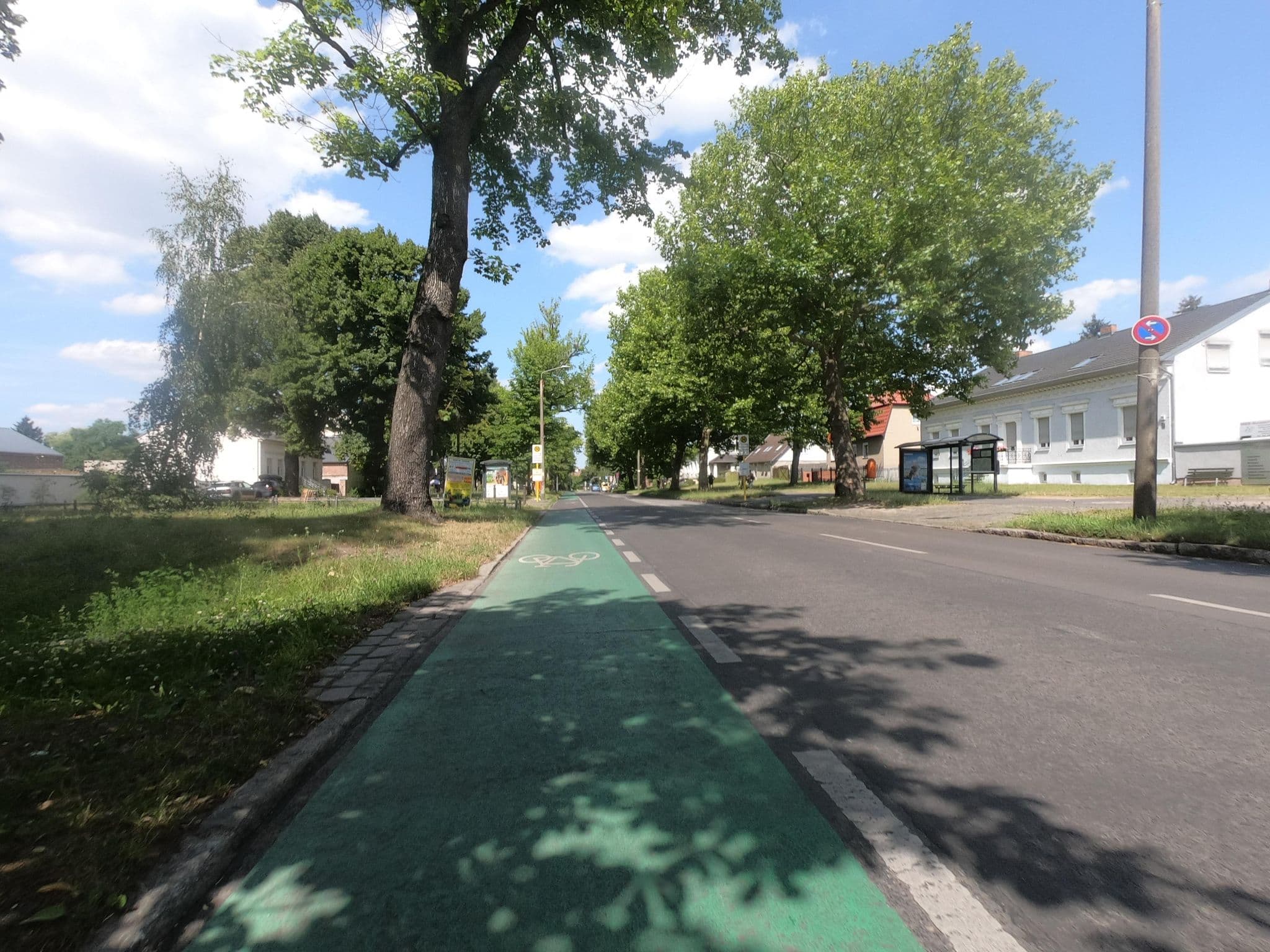 Street view near Pension Karower Hof, Karow — © carlheinz (CC BY-SA · Mapillary)