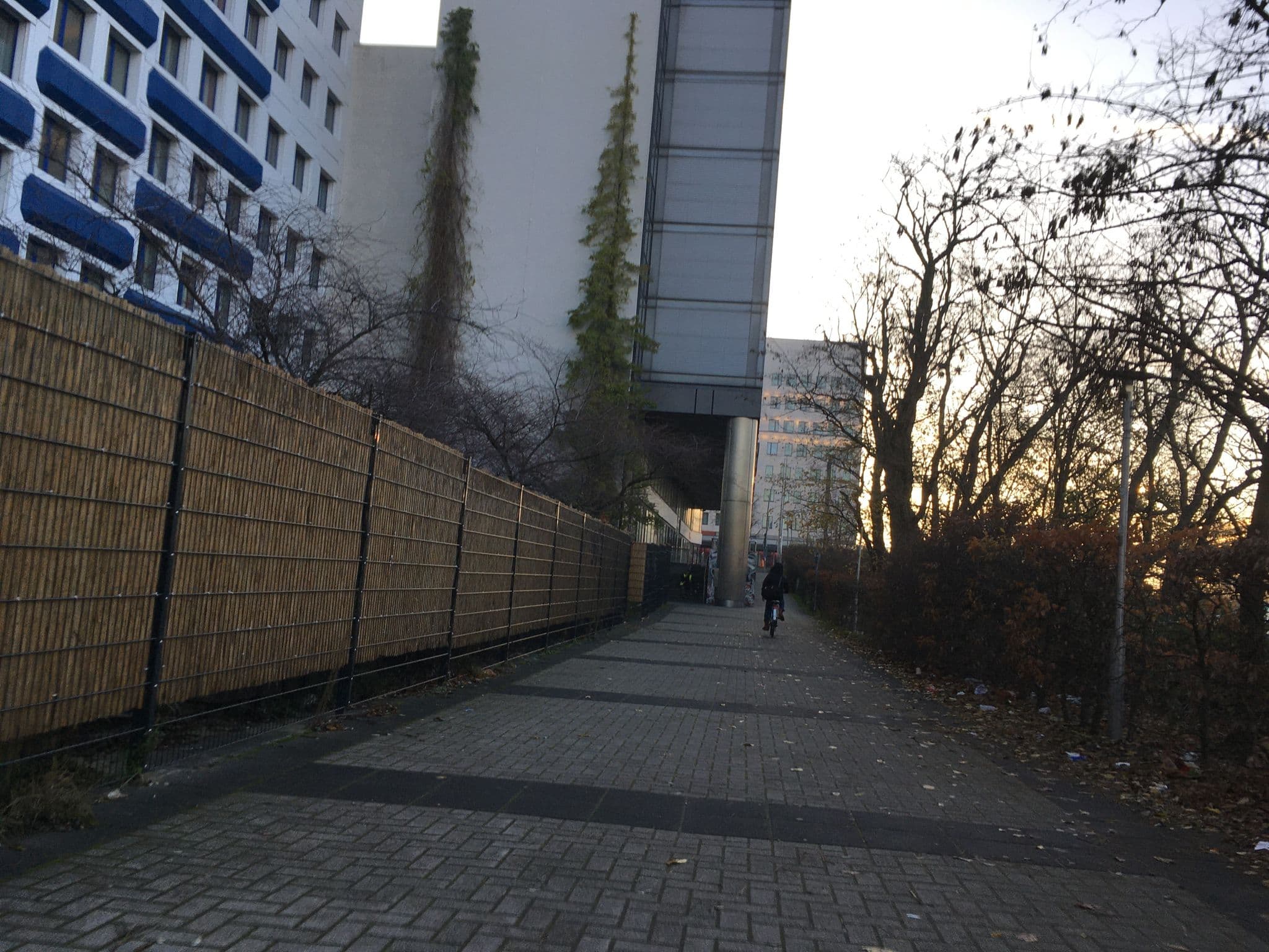 Street view near !307!, Fennpfuhl — © carlheinz (CC BY-SA · Mapillary)