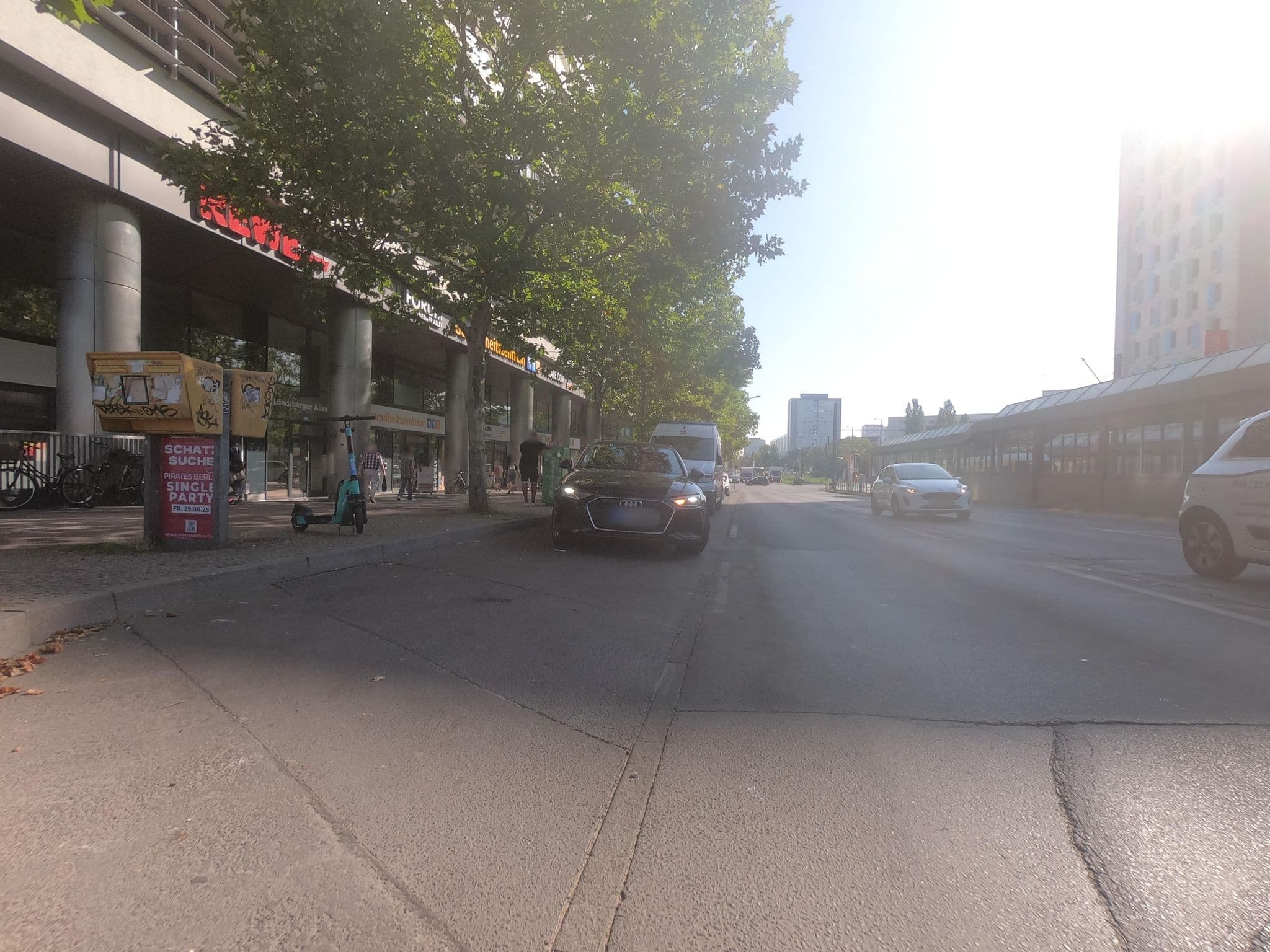Street view near Fattal Leonardo Hotel Freital GmbH, Fennpfuhl — © carlheinz (CC BY-SA · Mapillary)