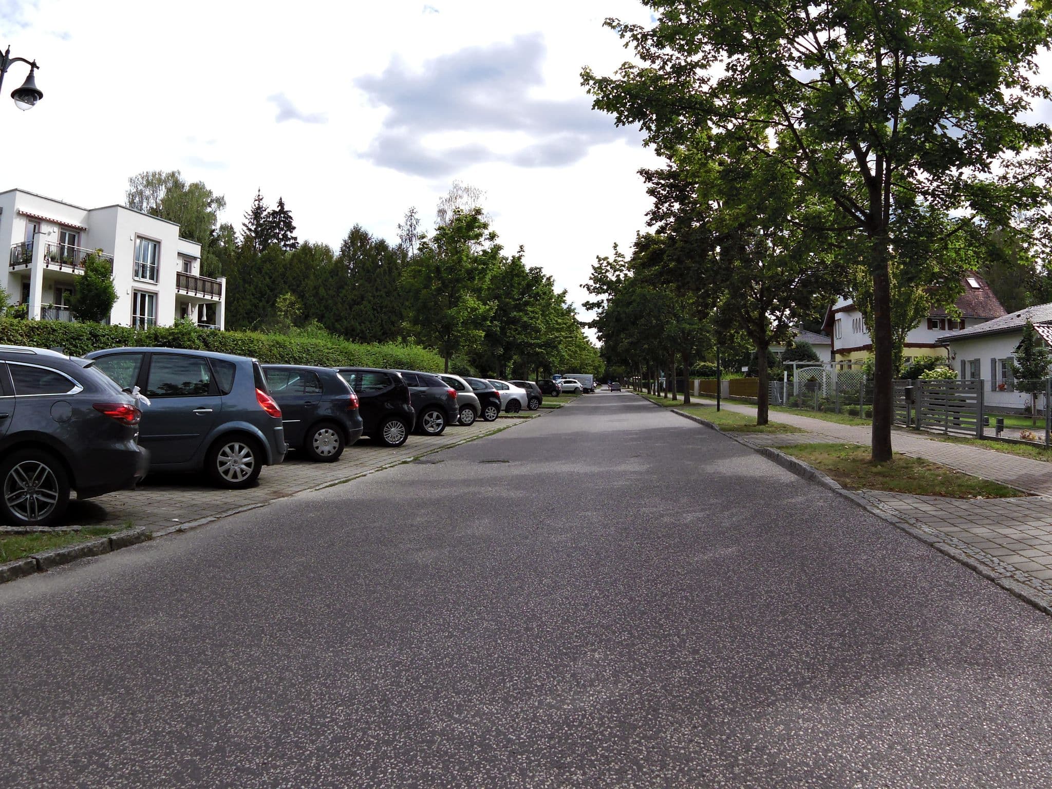 Street view near Villa Seeblick Bad Saarow, Bad Saarow — © zoegglmeyr1 (CC BY-SA · Mapillary)
