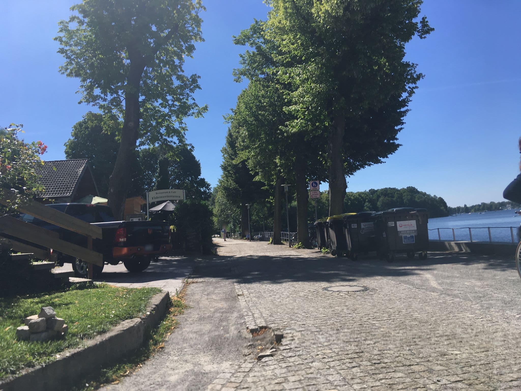 Street view near Hotel Haus Am Flakensee, Woltersdorf — © carlheinz (CC BY-SA · Mapillary)