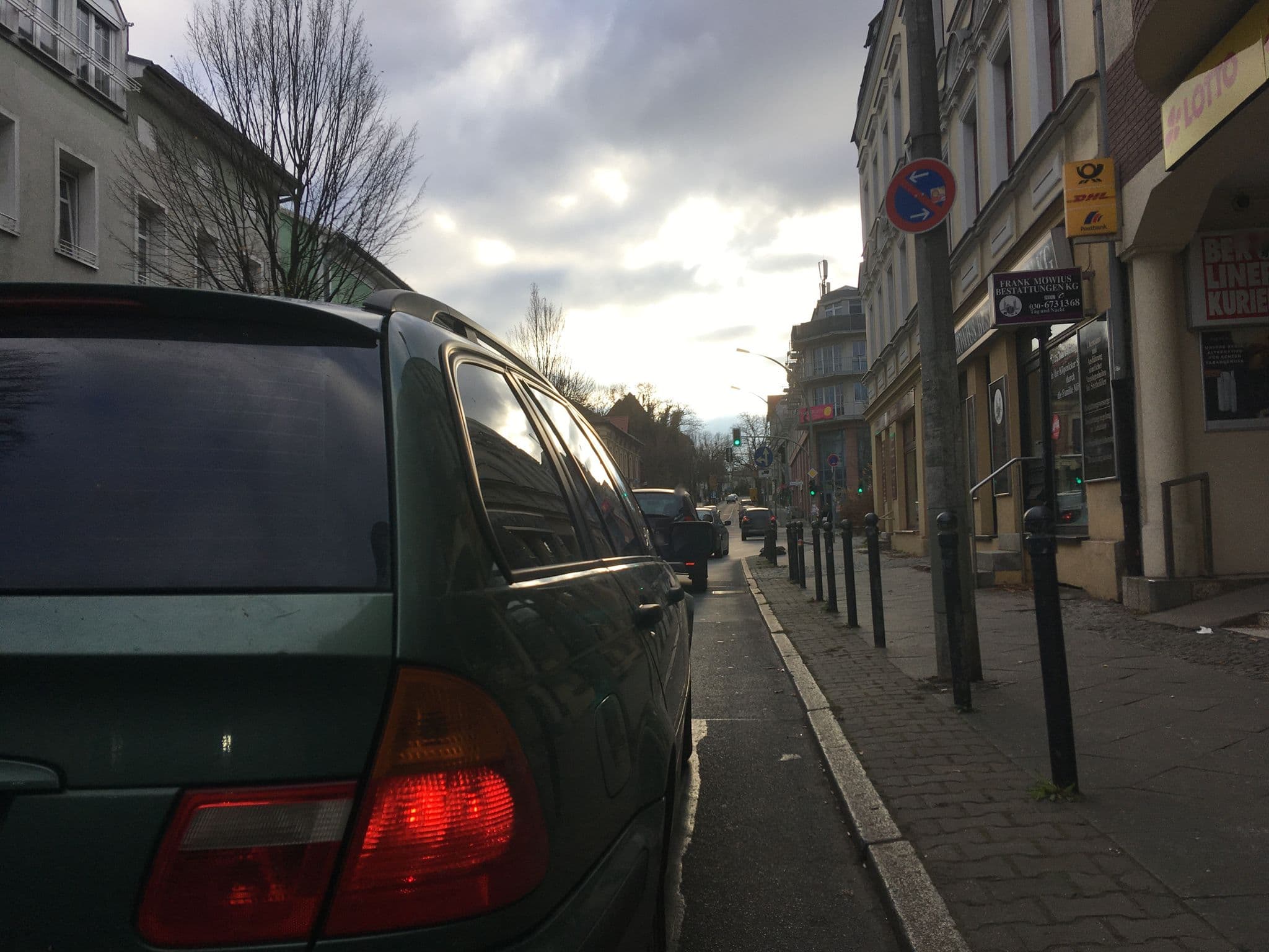 Street view near Rolf Obereicher, Altglienicke — © eserte (CC BY-SA · Mapillary)